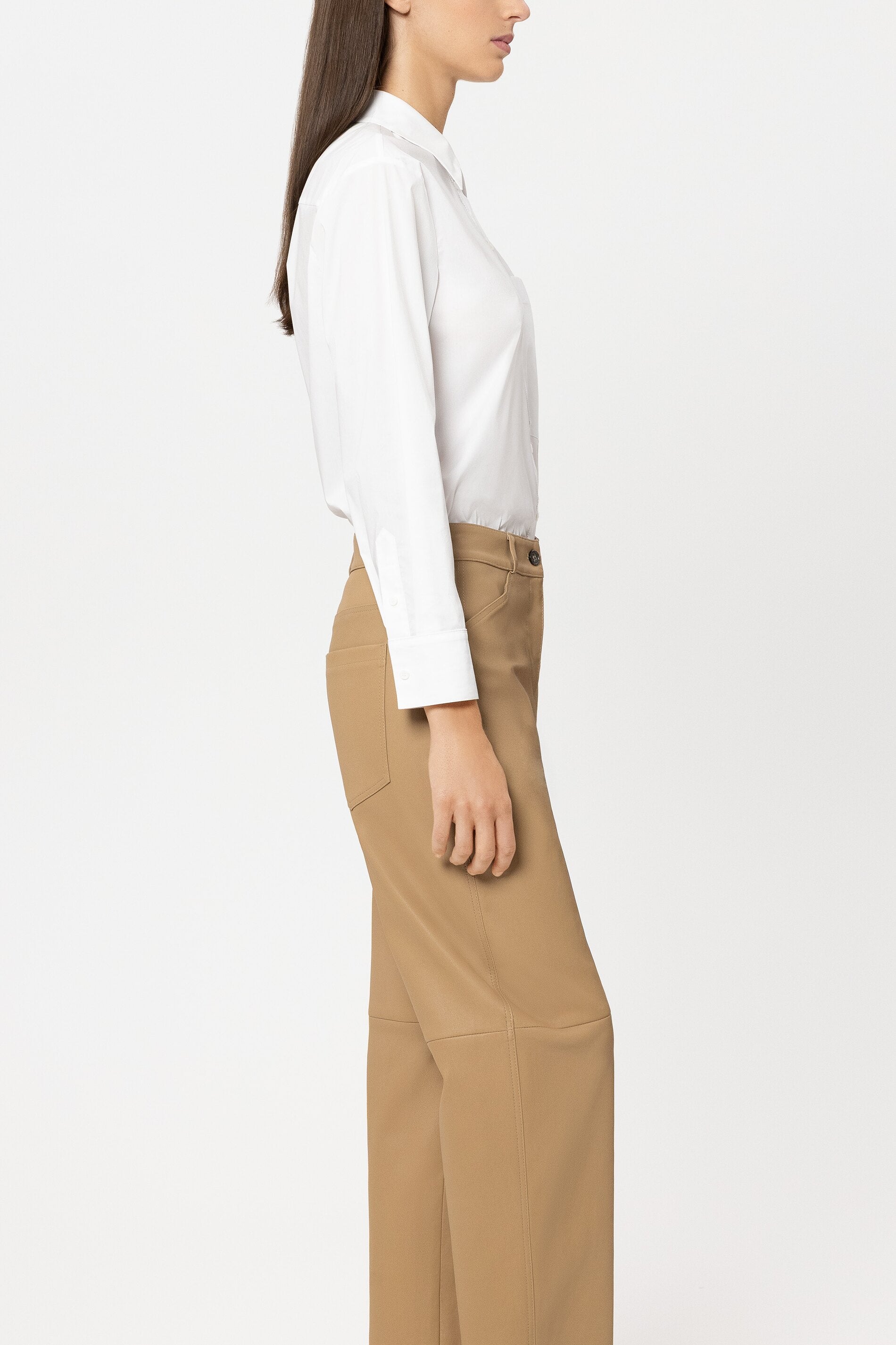 Hemdbluse mit Ajour-Stickerei - white - Standard | Model Seite