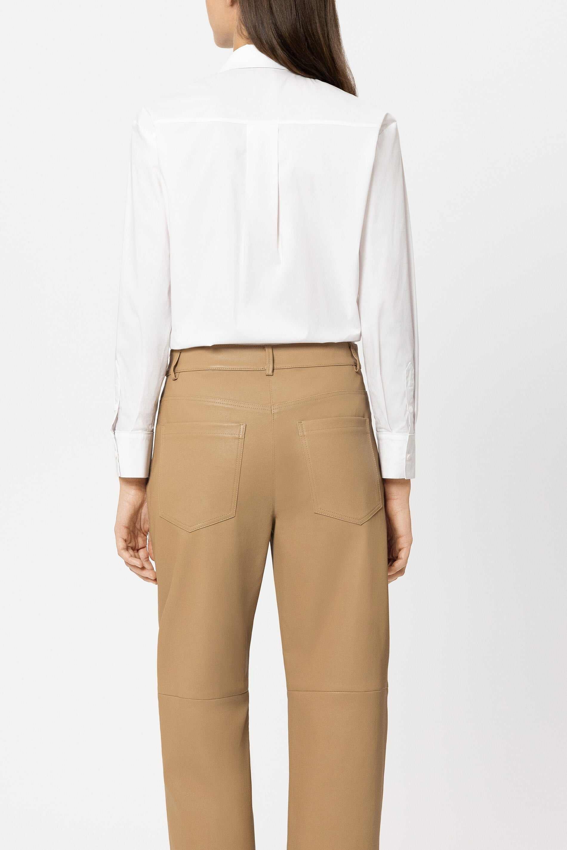 Hemdbluse mit Ajour-Stickerei - white - Standard | Model Rück