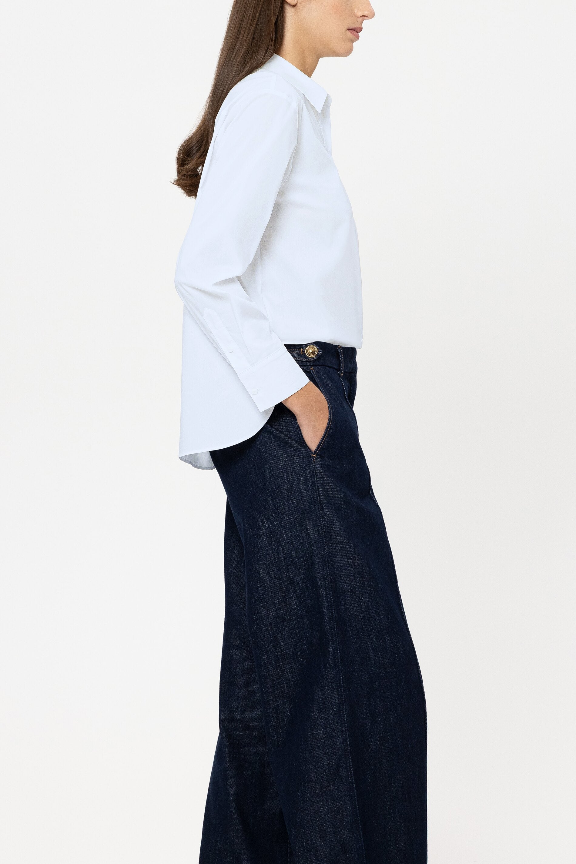 Hemdbluse mit Ajour-Stickerei - light blue - Standard | Model Seite