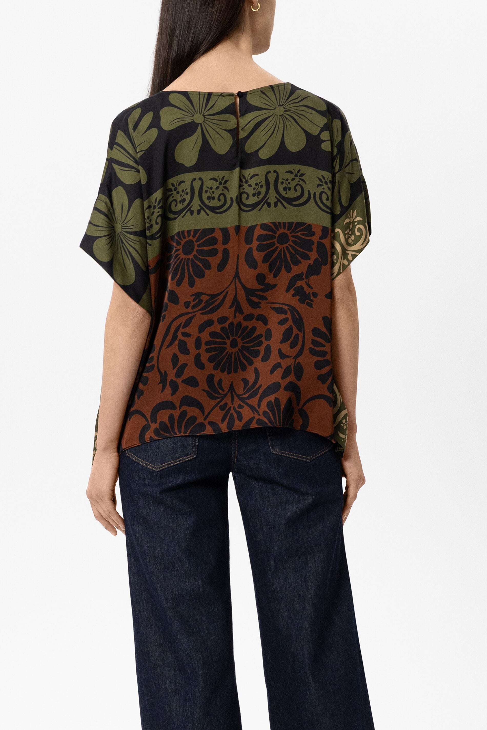 Cape-Bluse mit Leaf-Print - moss - Standard | Model Rück