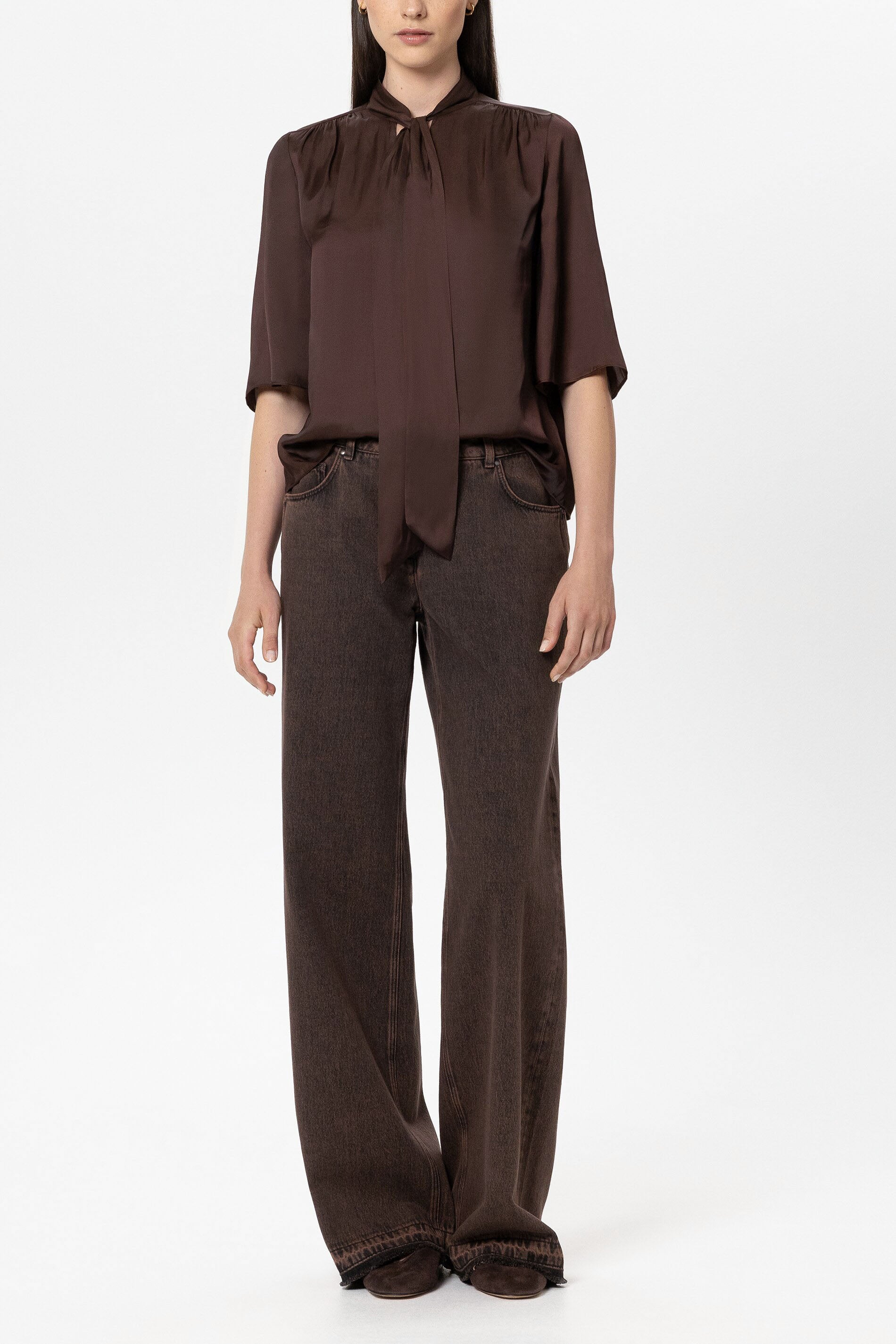 Satin-Bluse mit Schluppe - marone - Standard | Model Front