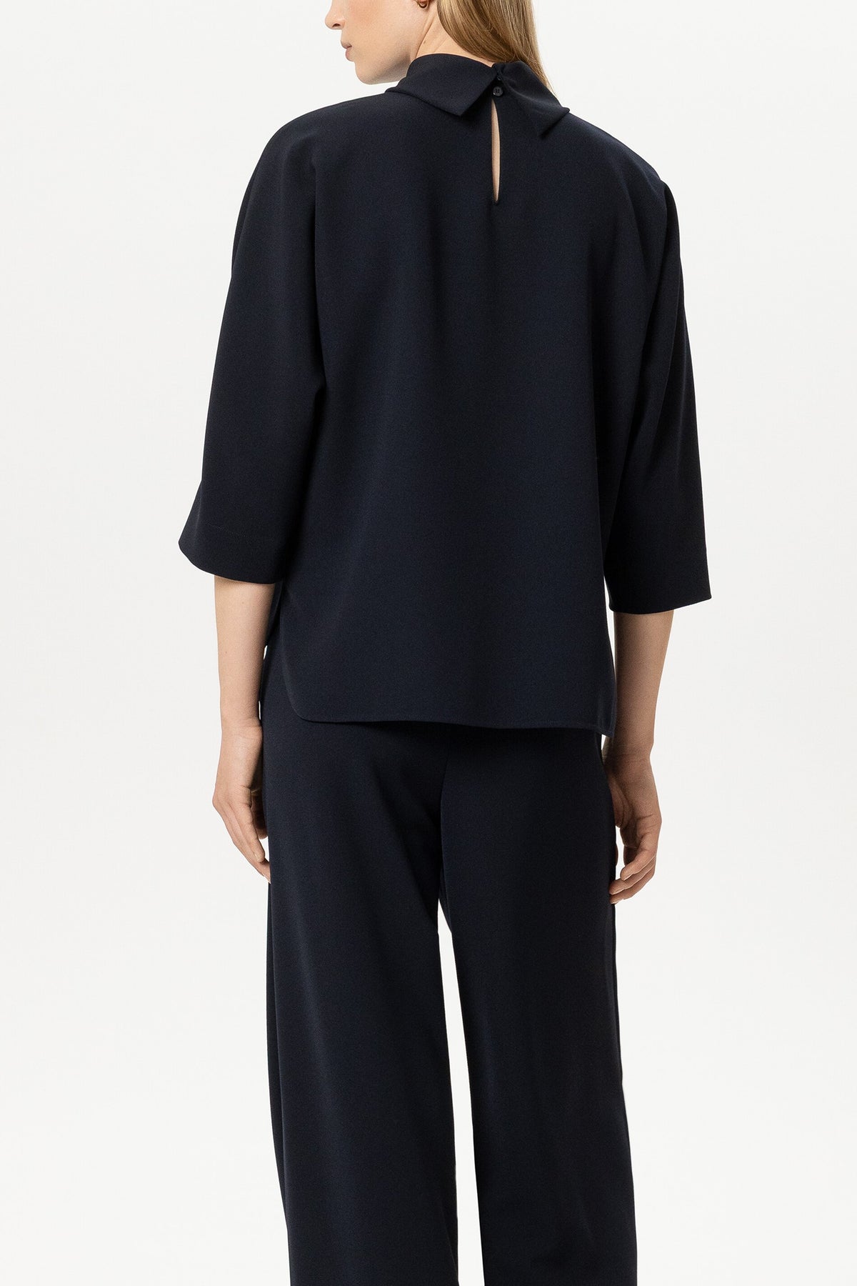 Kurzarm-Blusentop - winter navy - Standard | Model Rück