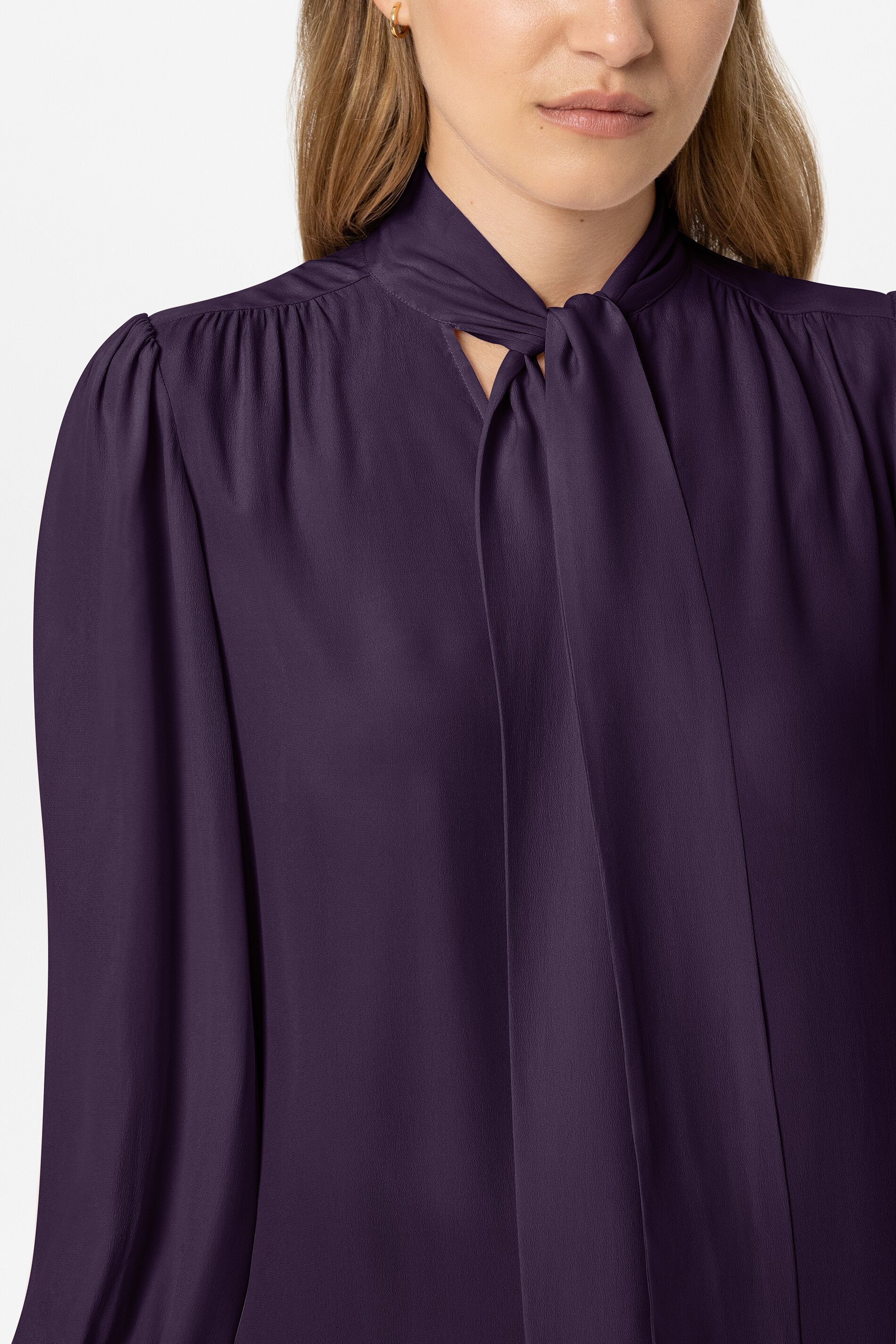 Schluppenbluse aus Seiden-Mix - plum - Standard | Model Detail