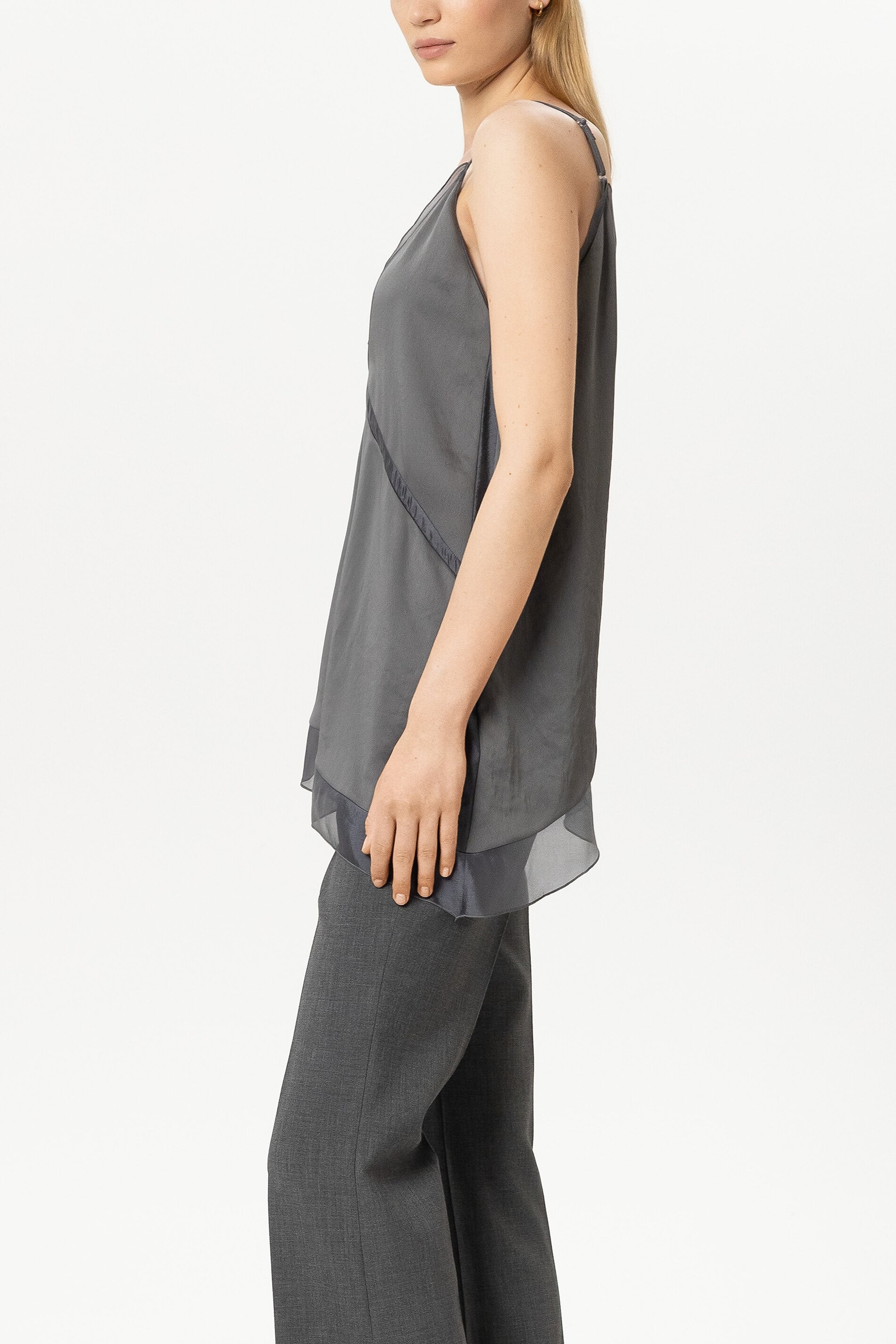 Satin-Organza-Top - heather grey - Standard | Model Seite