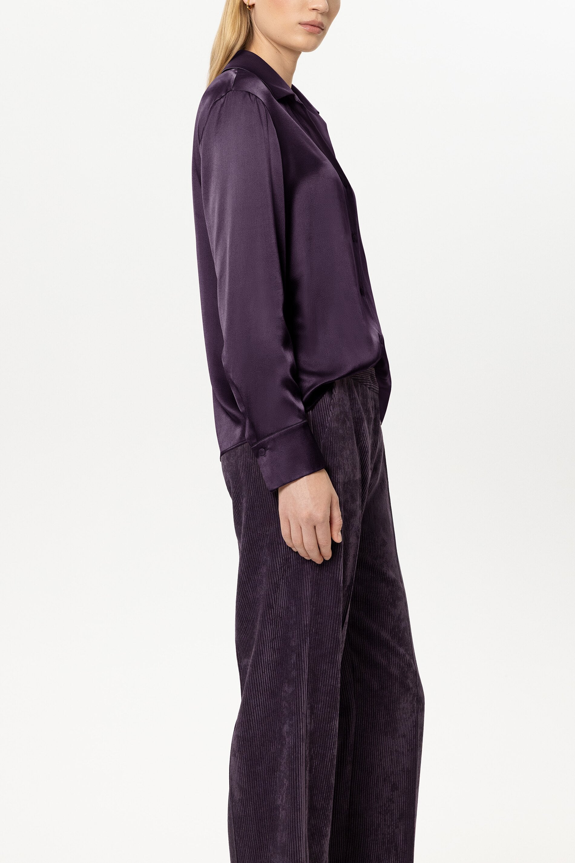 Hemdbluse aus Seiden-Mix - plum - Standard | Model Seite