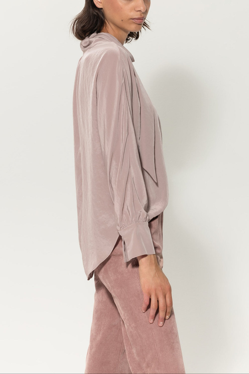 Blouse with Bow Tie - pale powder - Standard