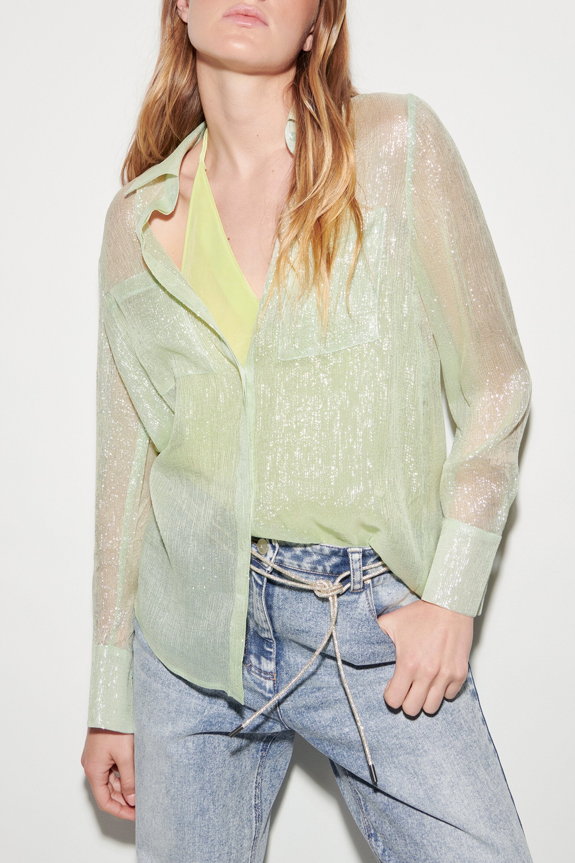 Hemdbluse mit Lamé-Effekt - mint - Standard | Model Front
