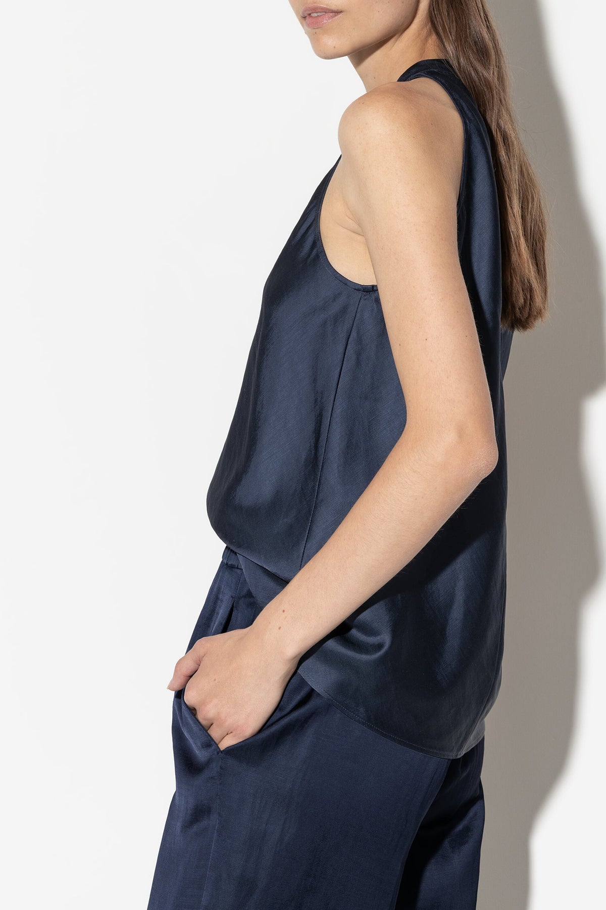 Satin-Top - dark navy - Standard | Model Seite