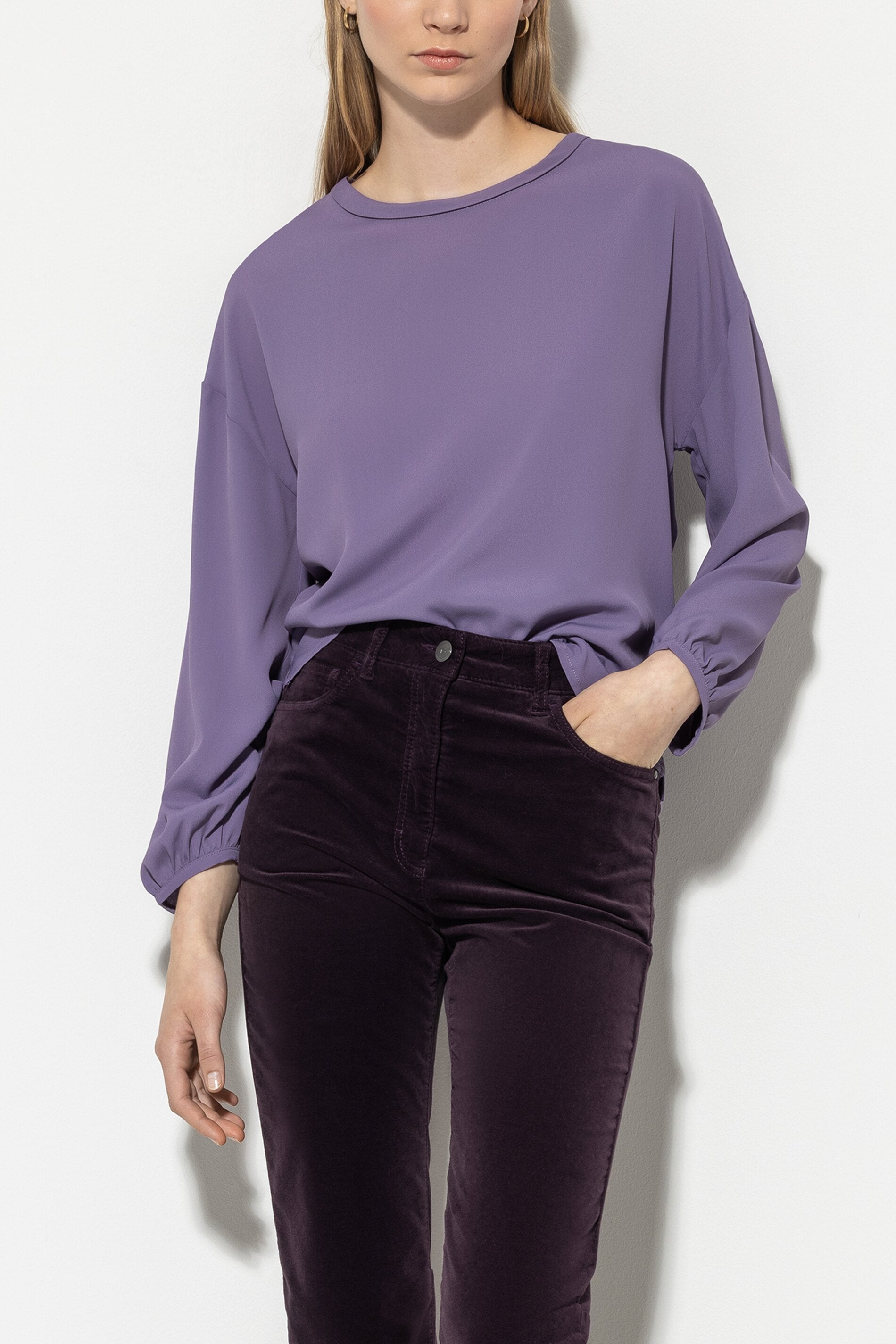 Blusenshirt aus Seiden-Mix - mauve - Standard | Model Front