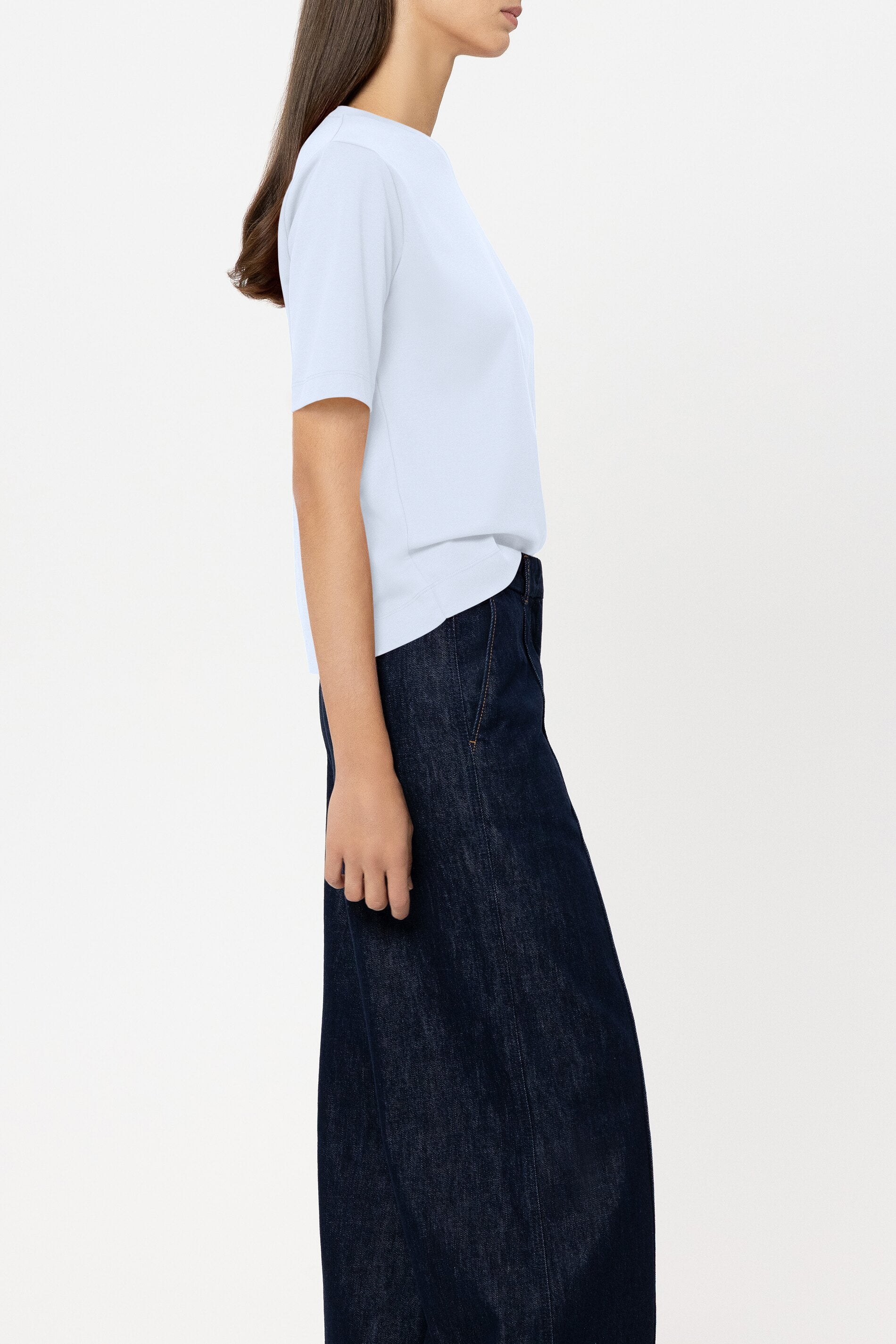 Basic-T-Shirt - light blue - Standard | Model Seite