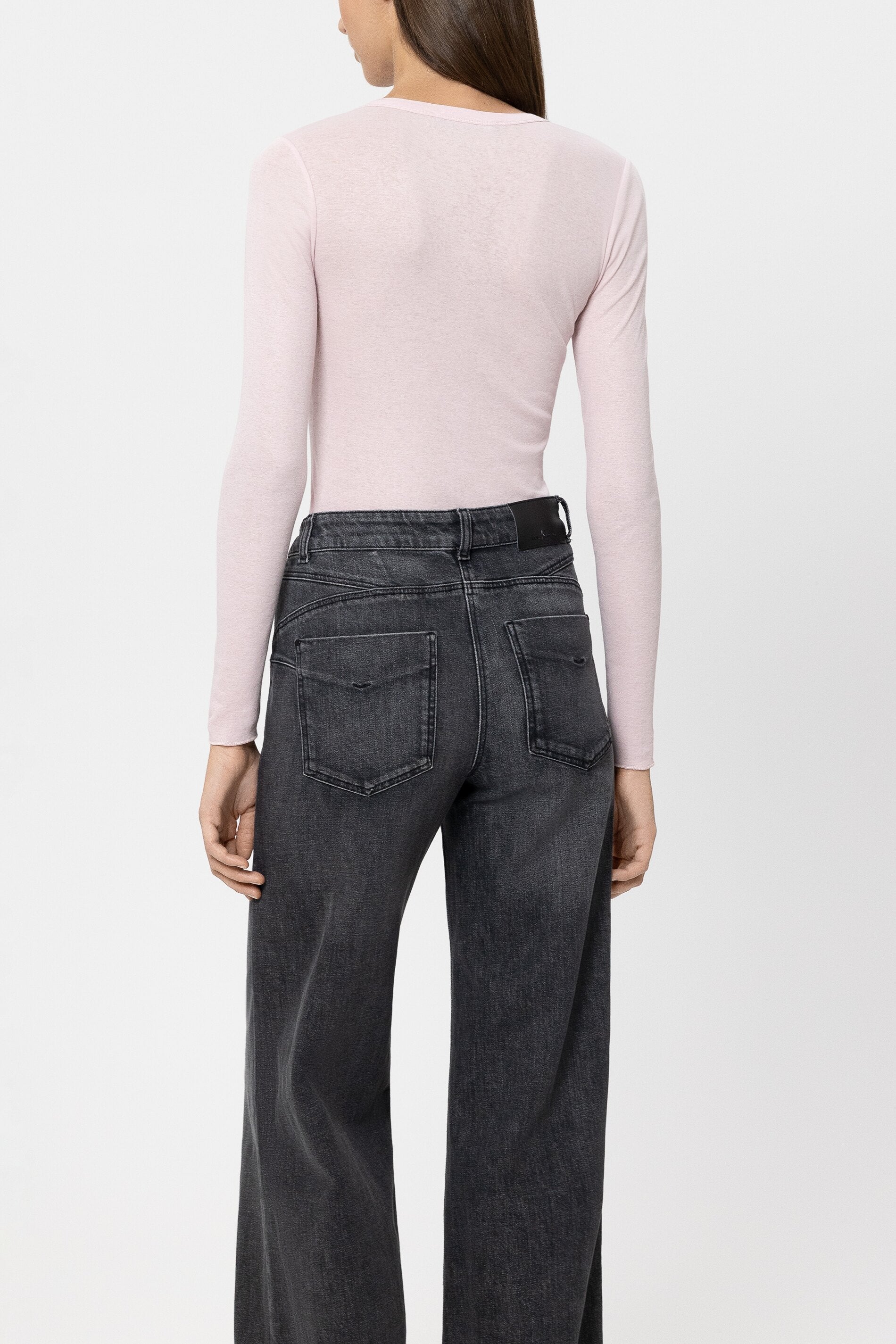 Glanz-Rundhalsshirt - creamy blush - Standard | Model Rück