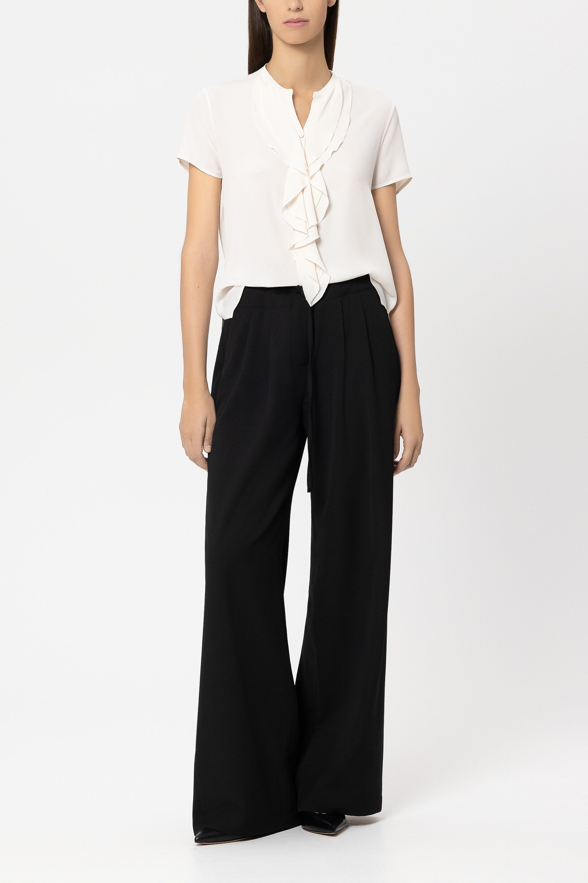 Halbarm-Shirt mit Volants - cream - Standard | Model Front