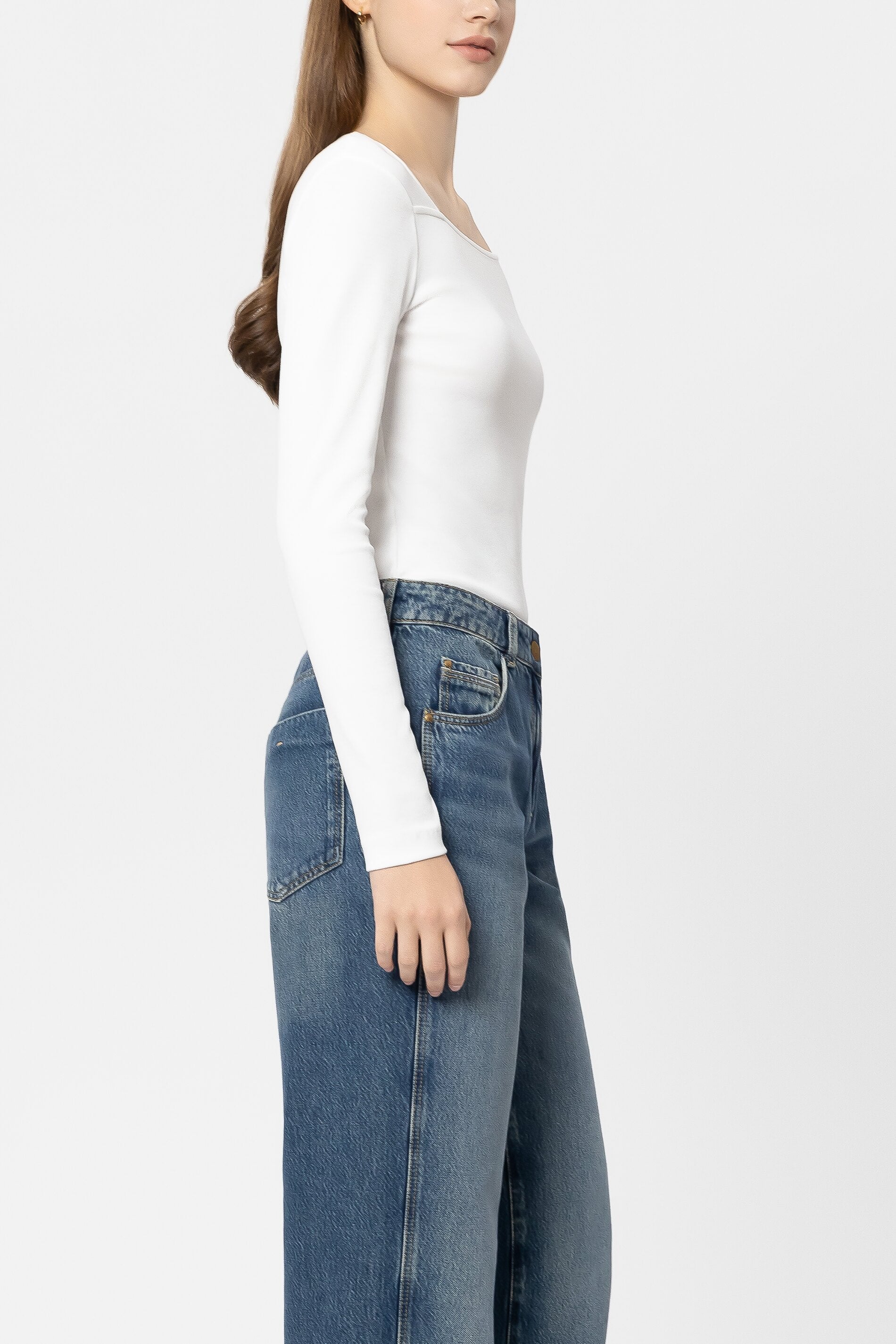 Rippshirt mit Carré-Ausschnitt - white - Standard | Model Seite