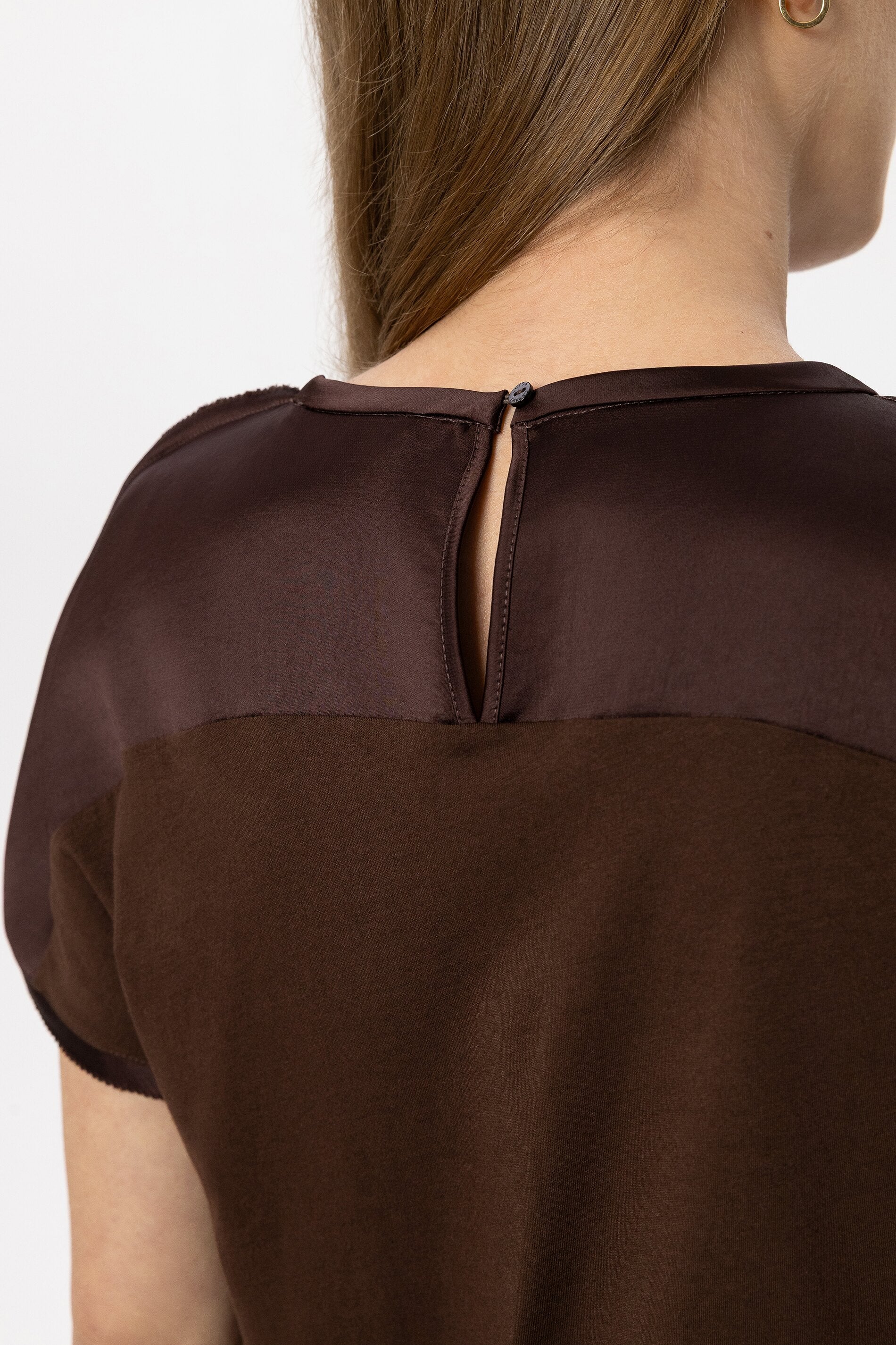T-Shirt mit Nahtdetails - marone - Standard | Model Detail