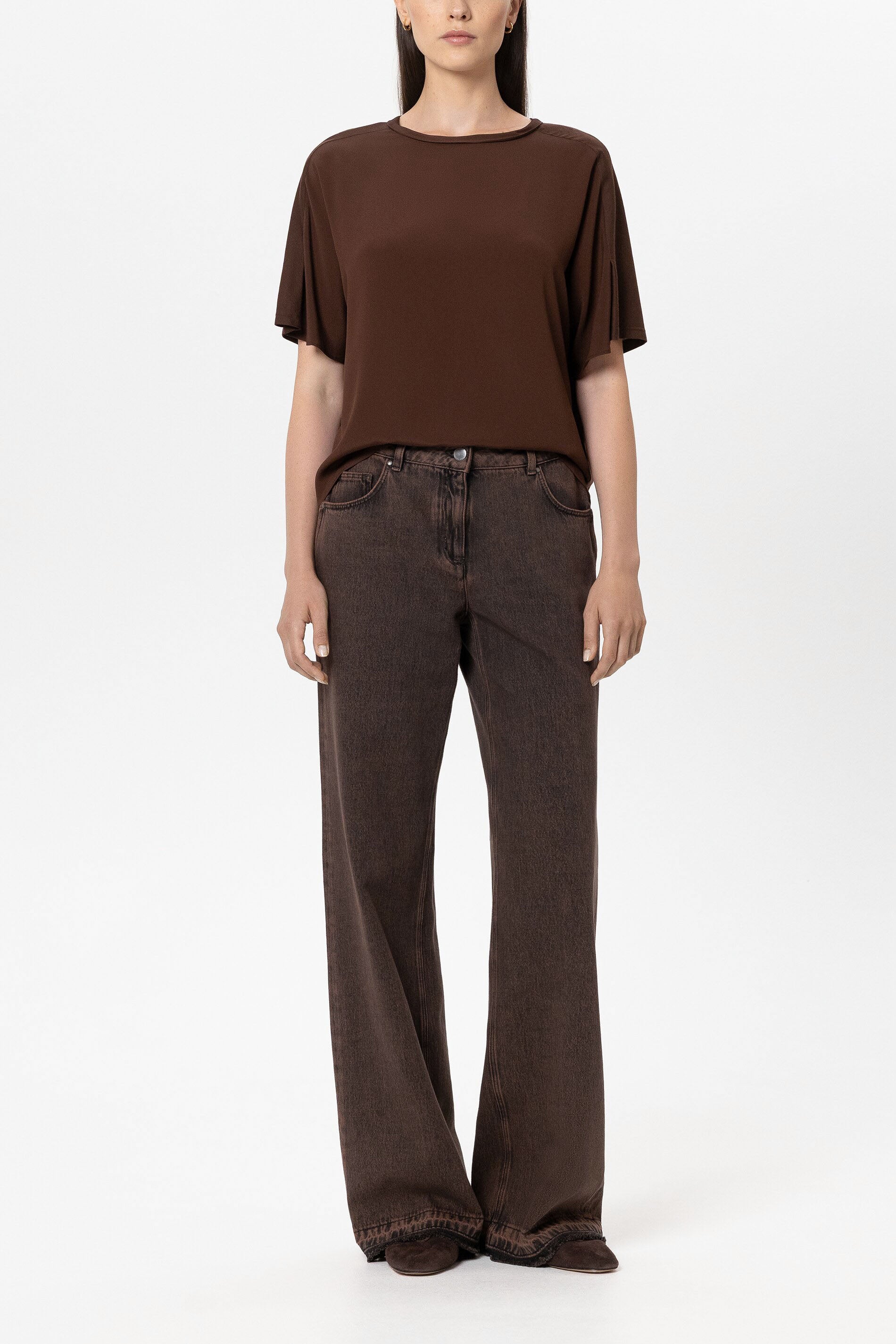 T-Shirt aus Seiden-Mix - marone - Standard | Model Front