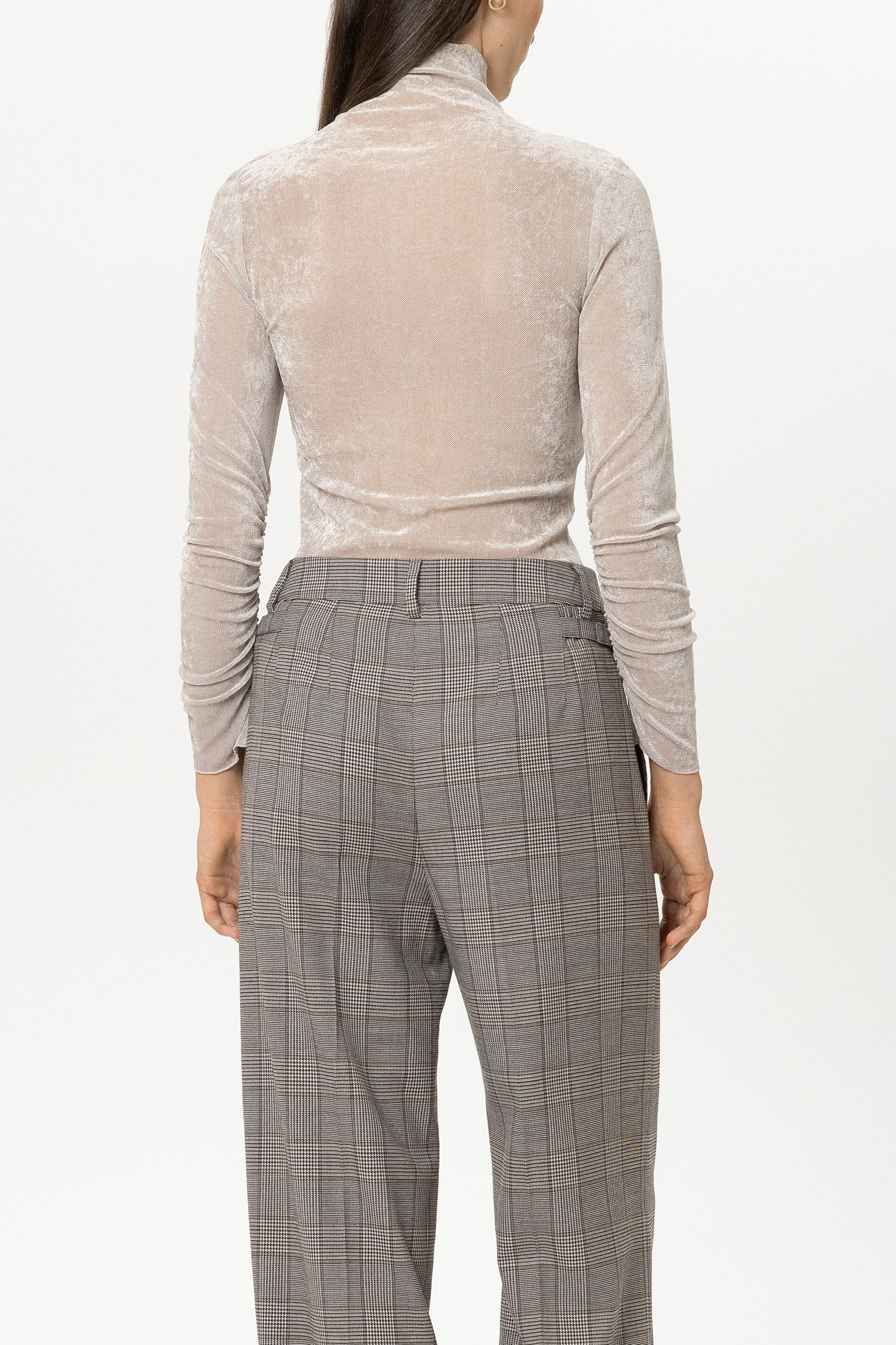 Samt-Turtleneck-Shirt - pearl - Standard | Model Rück
