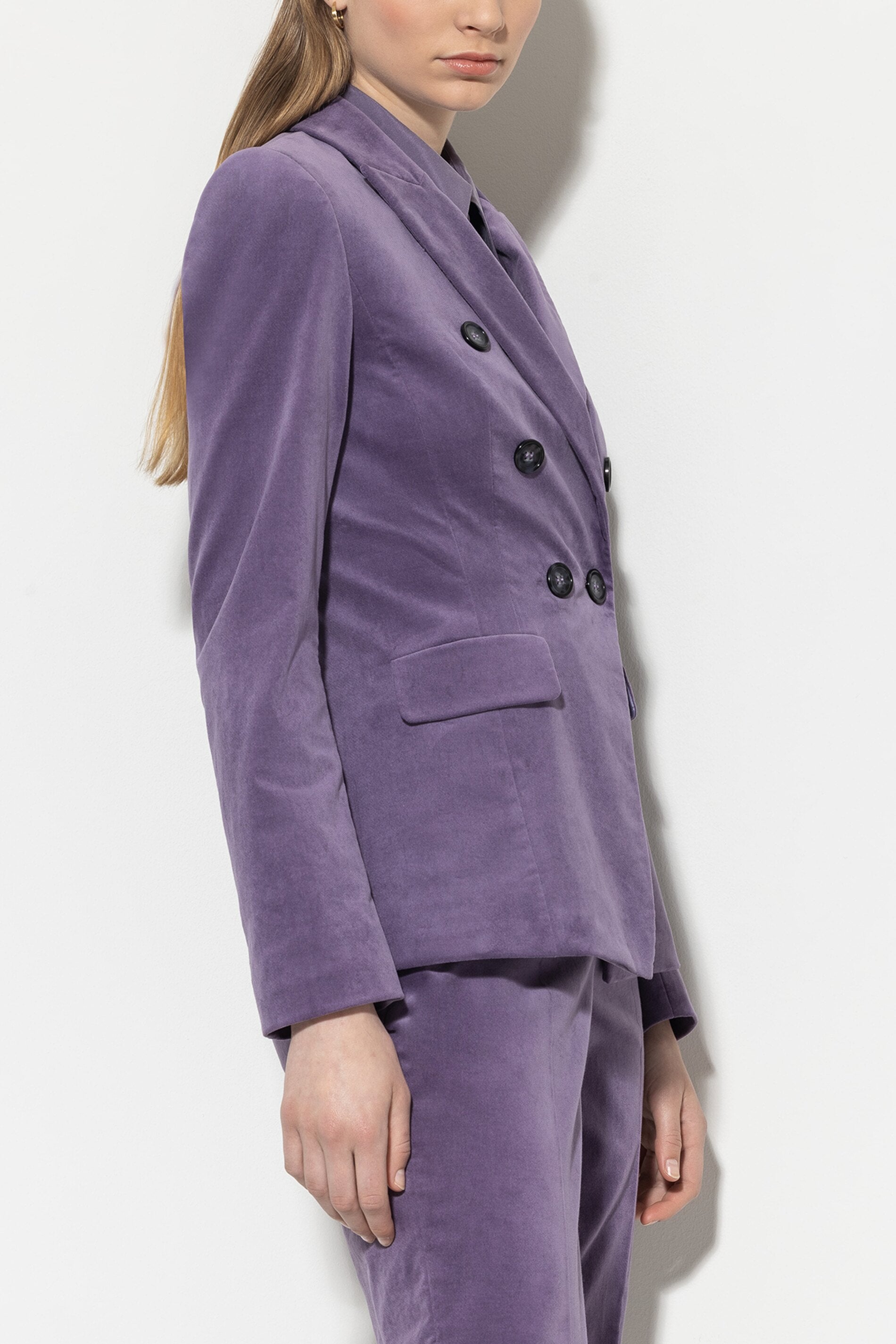 Velvet-Blazer - mauve - Standard | Model Seite