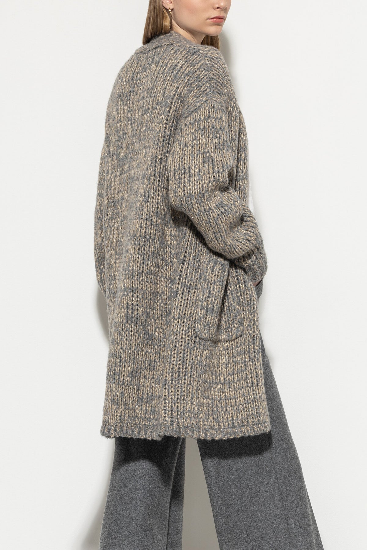 Bouclé-Longcardigan - heather grey - Standard | Model Rück