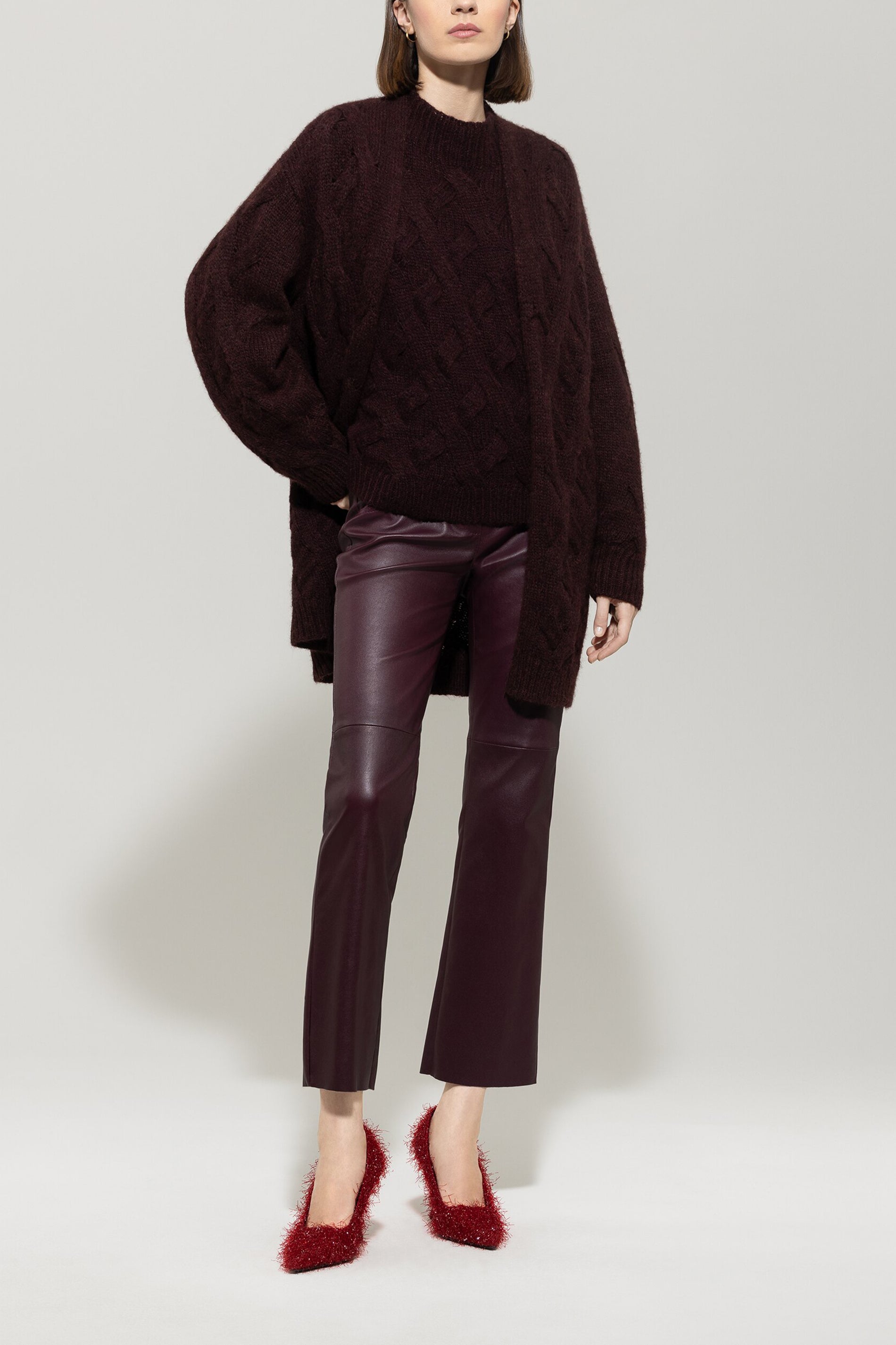 Cardigan with chunky cable knit burgundy Standard