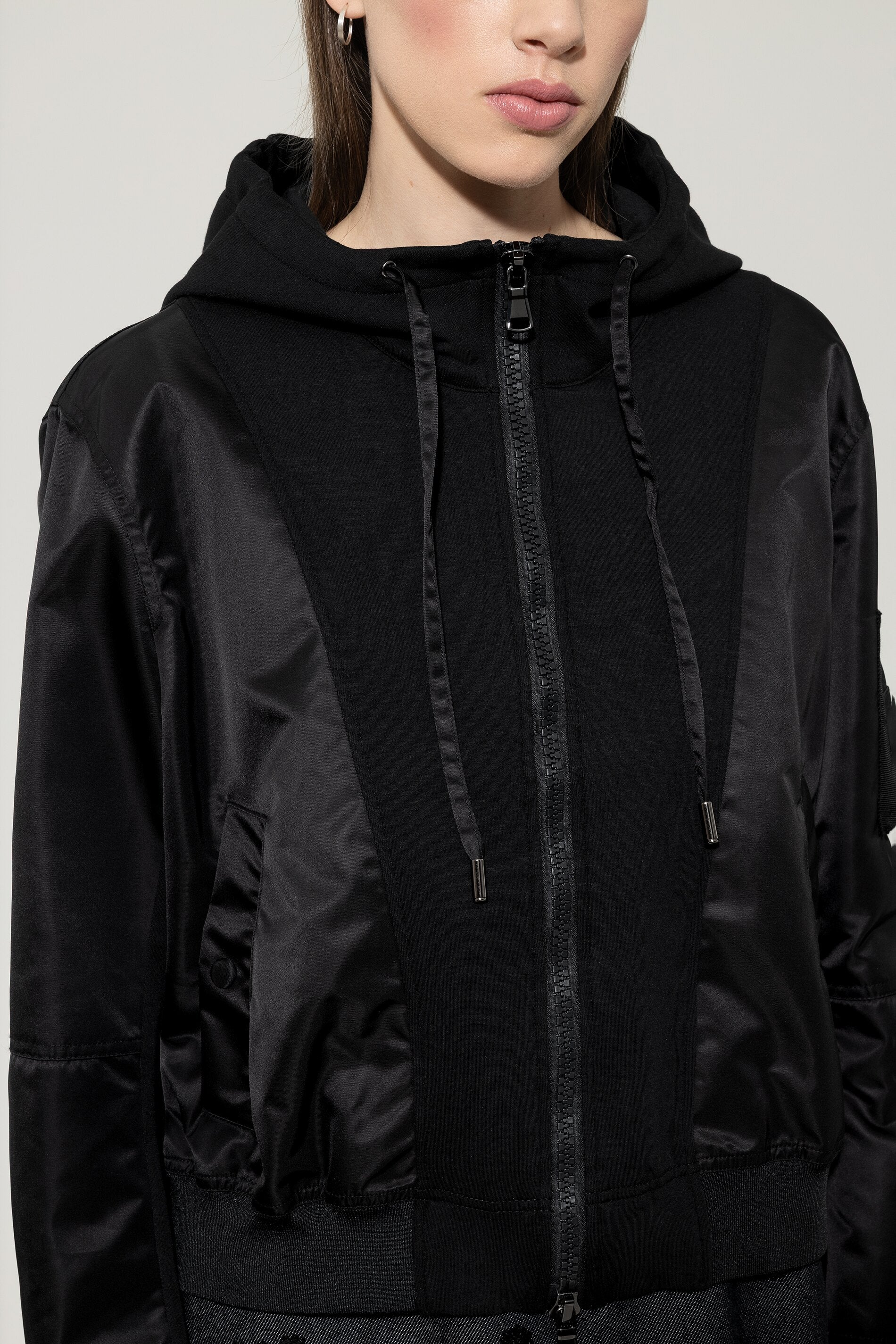 Outdoor-Taft-Blouson - deep black - Standard | Model Detail