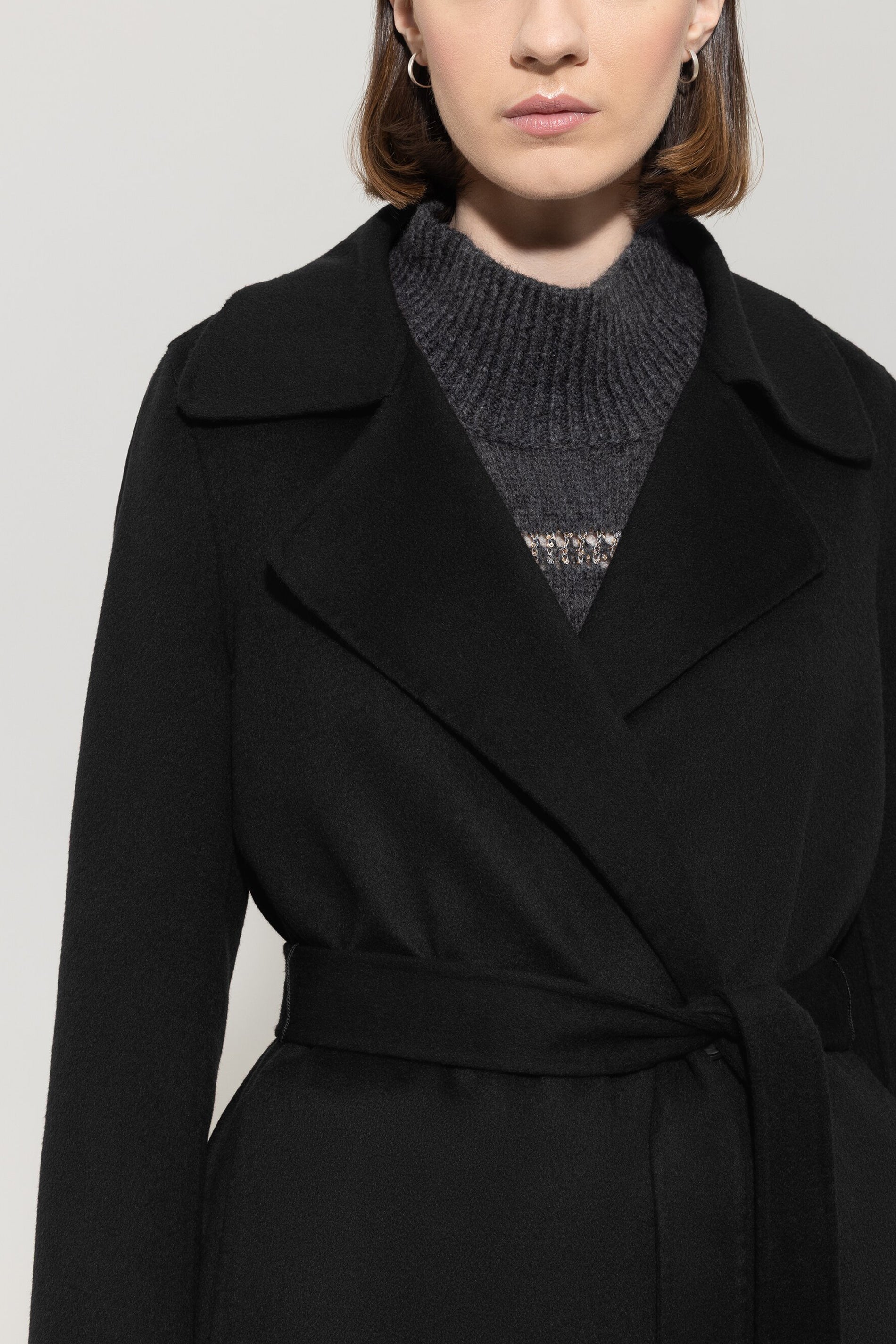 Doubleface-Mantel mit Gürtel - deep black - Standard | Model Detail