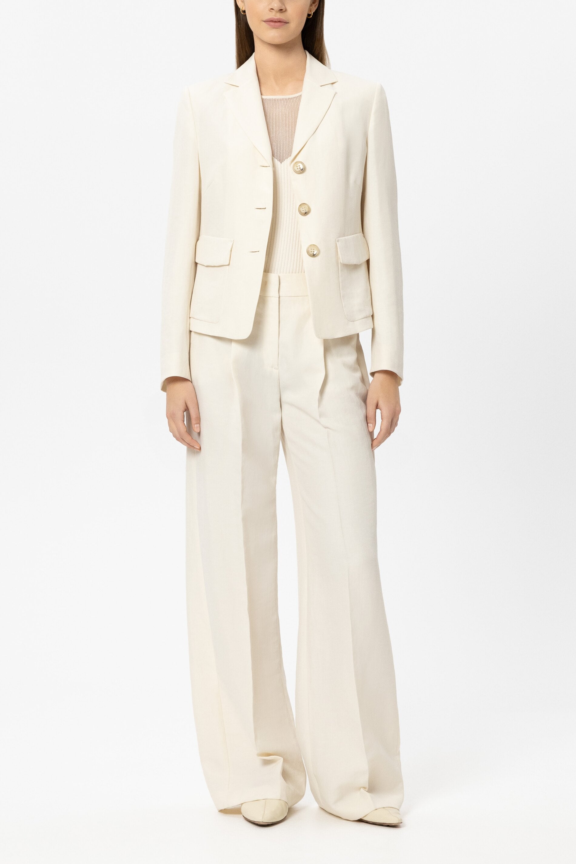 Blazer aus Leinen-Mix - milk - Standard | Model Front