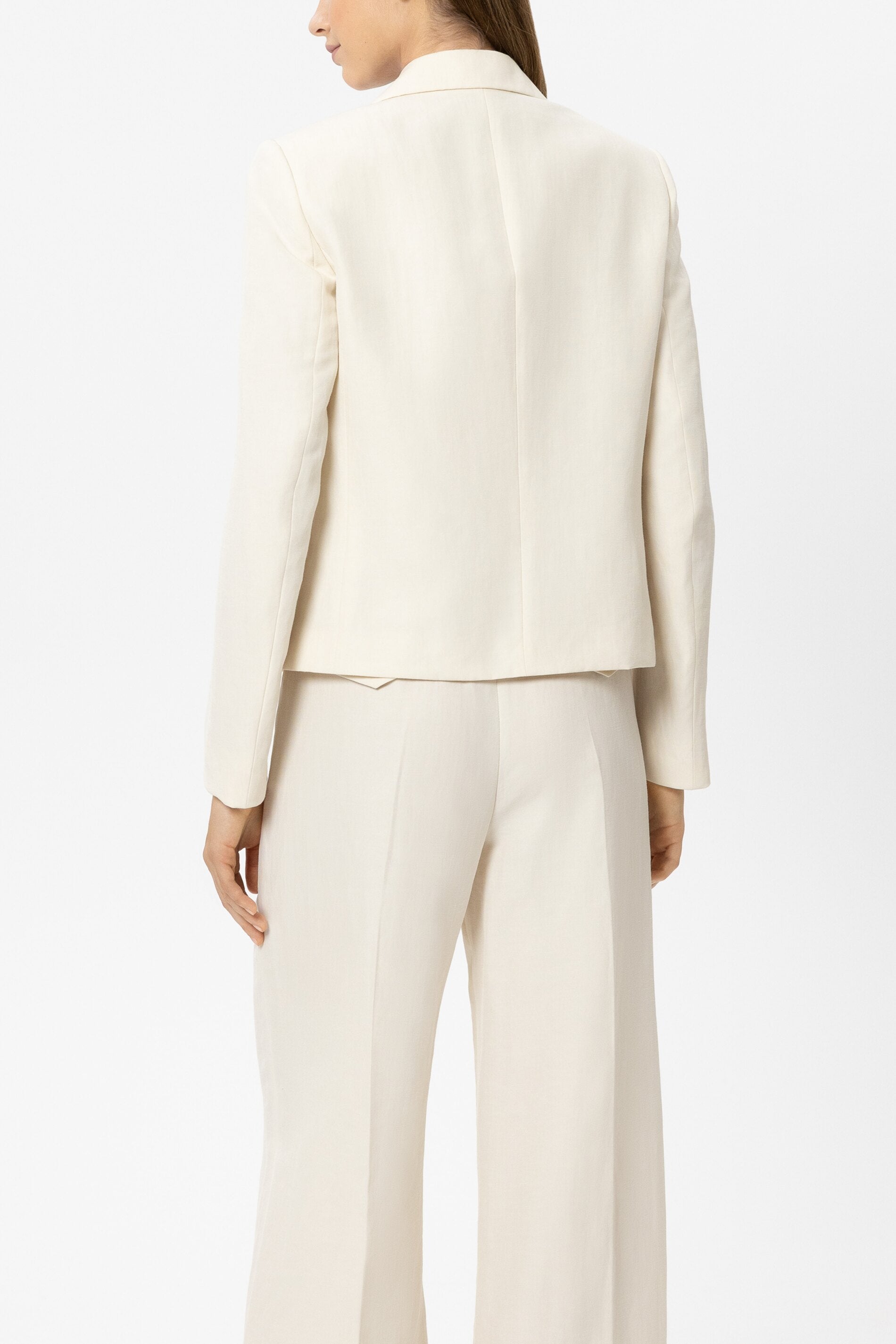 Blazer aus Leinen-Mix - milk - Standard | Model Rück