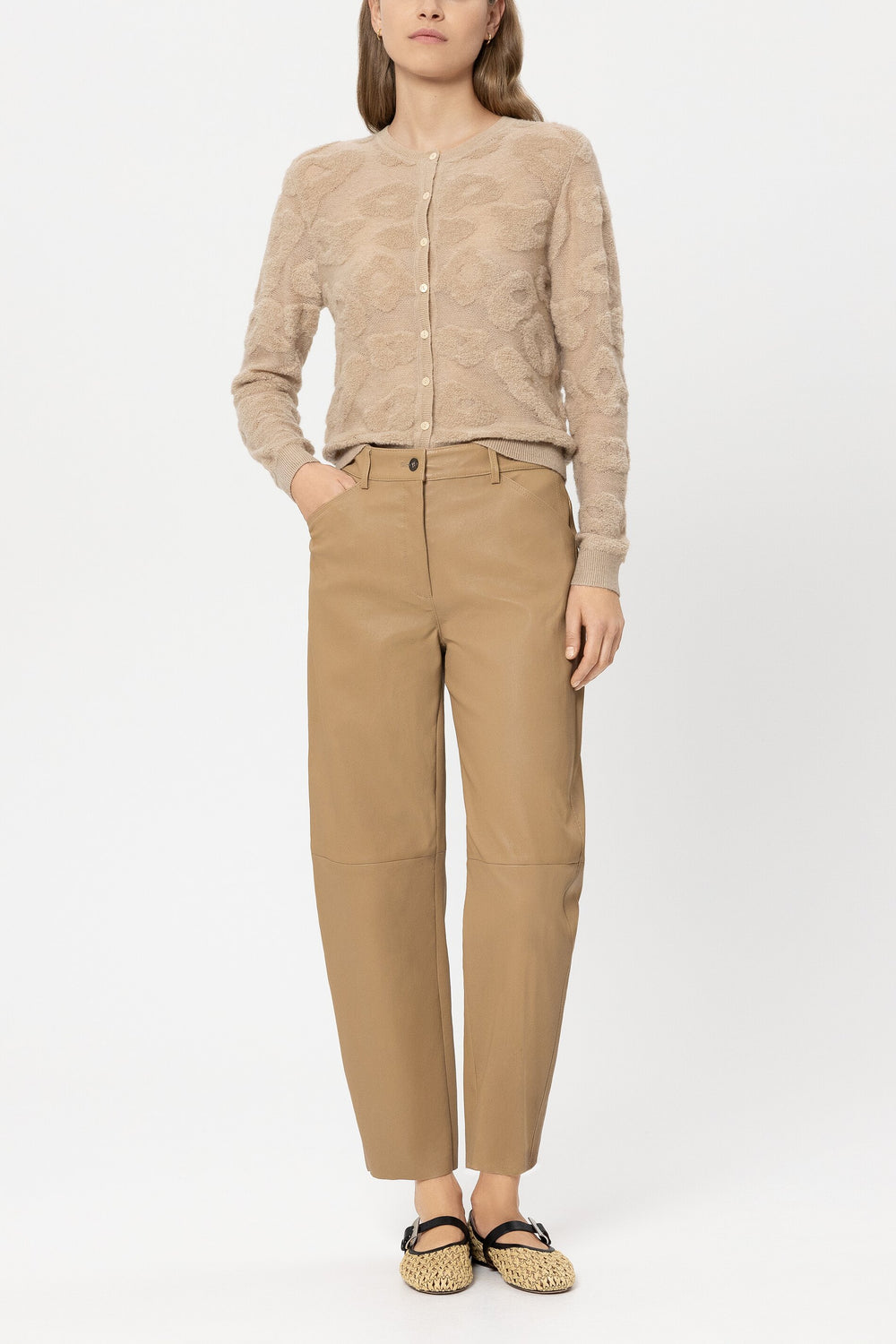 Cardigan with leo pattern - soft camel - Standard