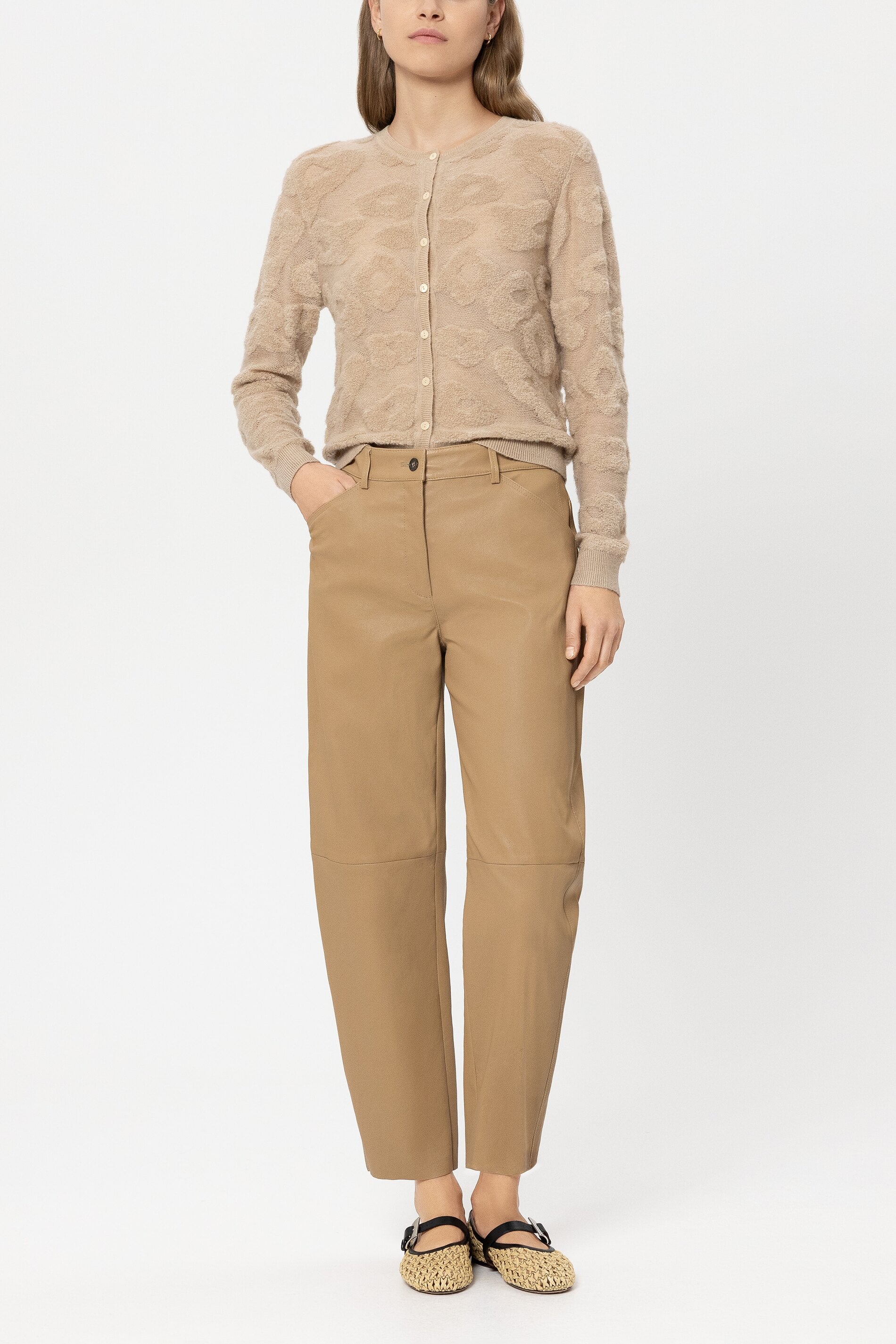 Cardigan mit Leo-Pattern - soft camel - Standard | Model Front