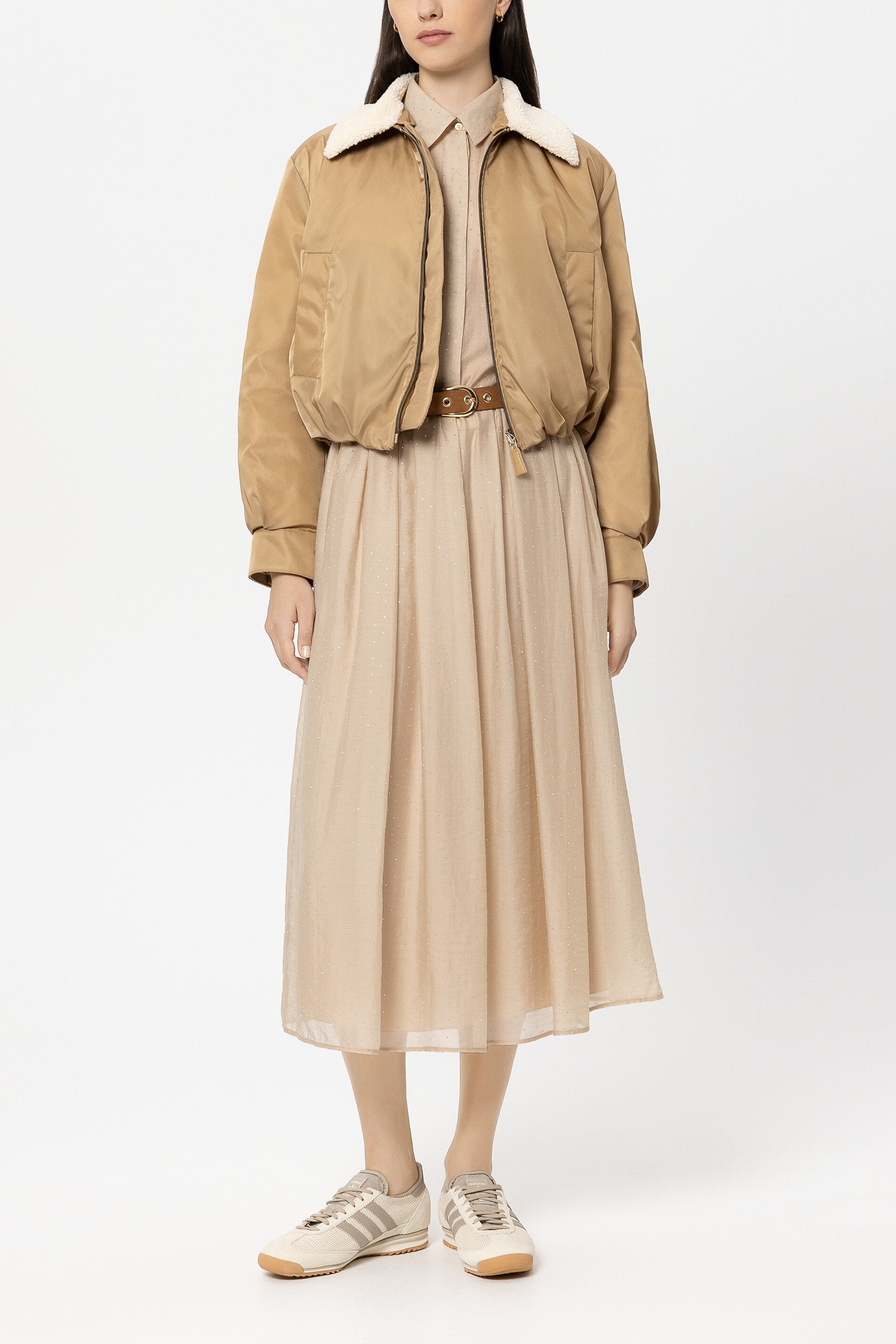 Outdoor-Daunenblouson - golden camel - mit Pelzkragen | Model Front