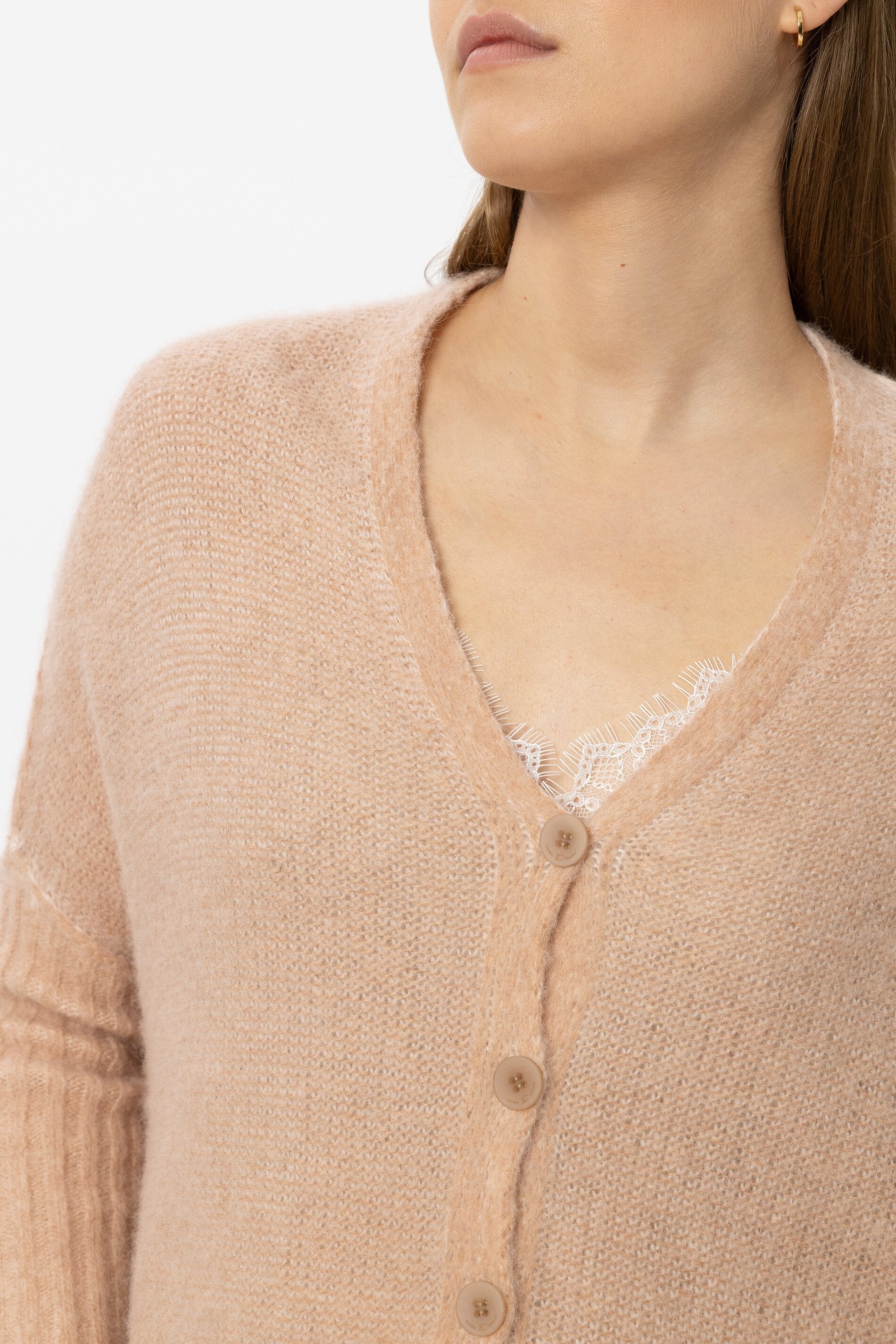 Cape-Cardigan aus Alpaka-Mix - nude - Standard | Model Detail