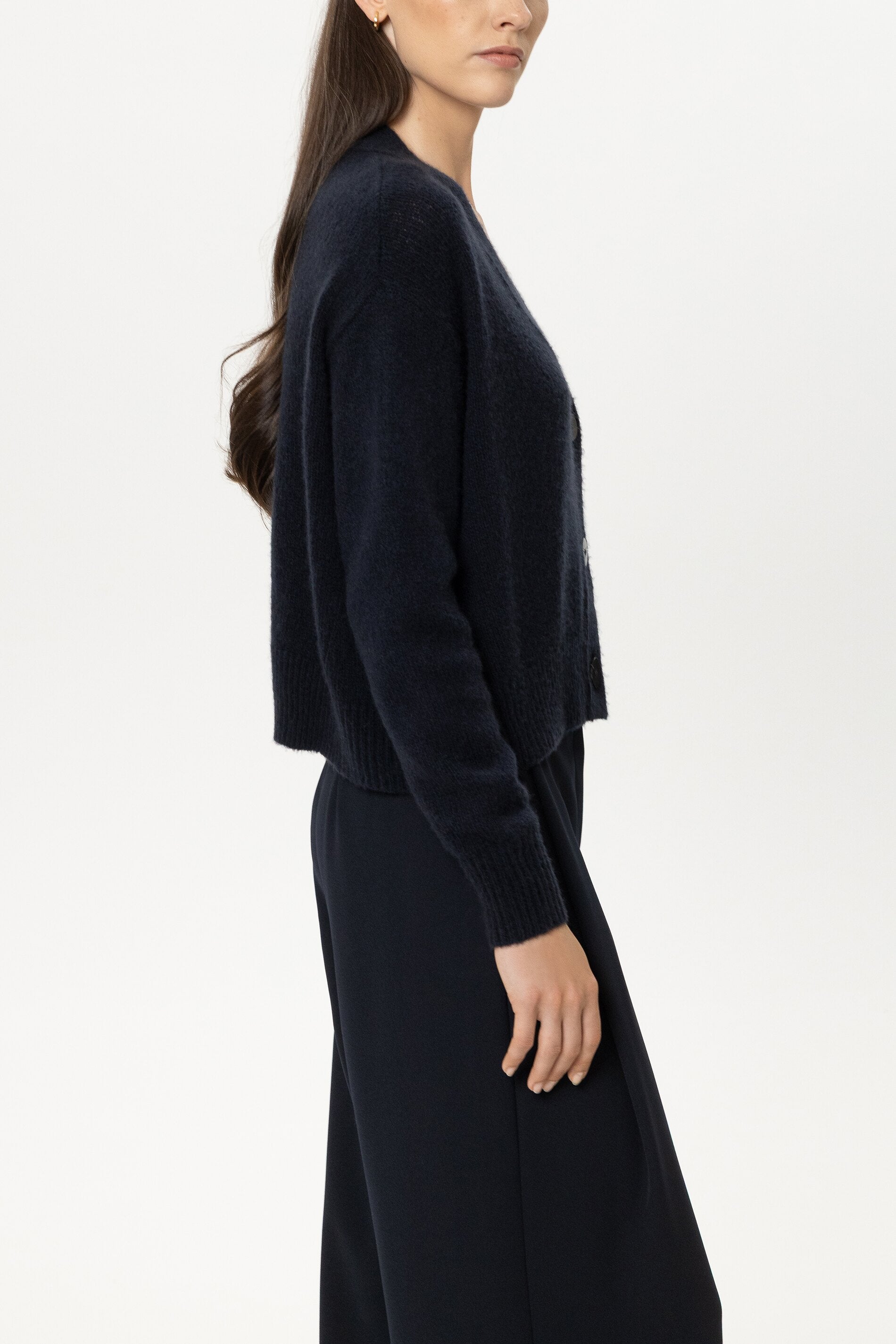 Cardigan aus Kaschmir-Mix - winter navy - Standard | Model Seite
