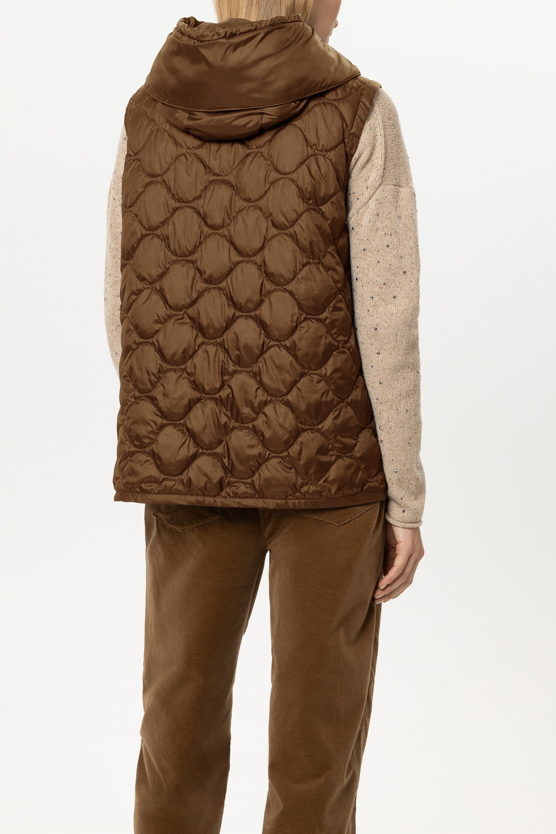 Daunen-Outdoorweste - caramel - Standard | Model Rück