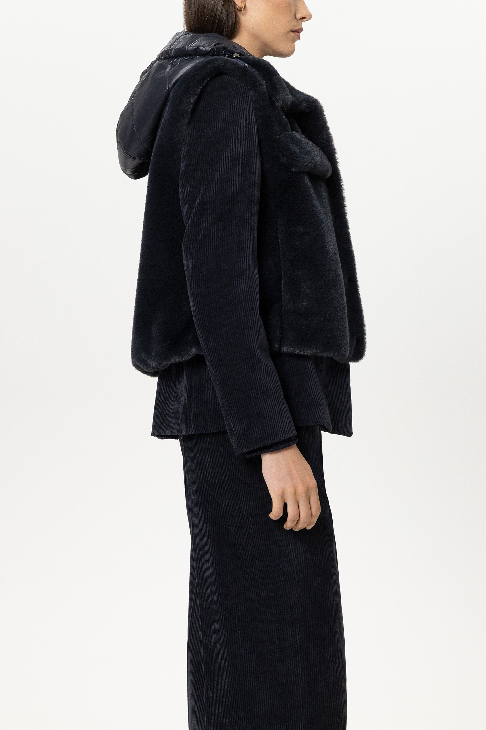 Weste in Fell-Optik - winter navy - Standard | Model Seite