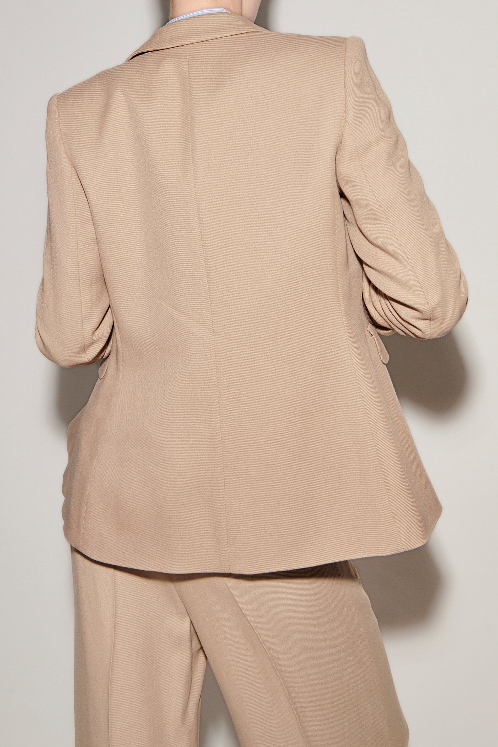 Gabardine-Blazer - cashew - Standard | Model Rück