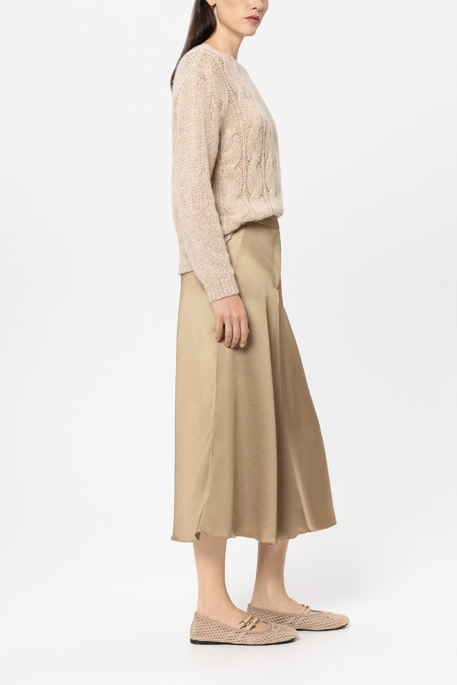 Satin-Rock - golden camel - Standard | Model Seite