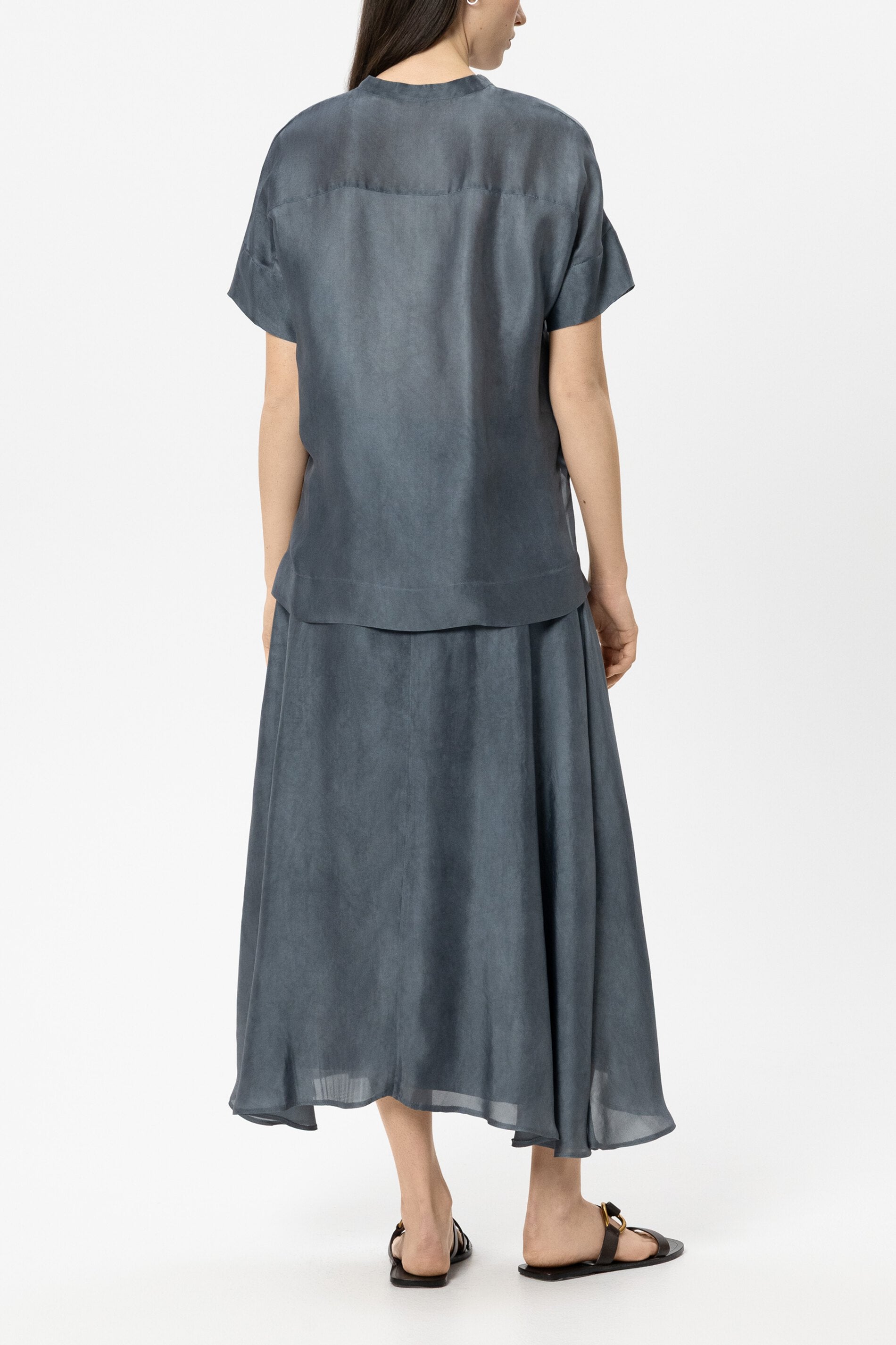 Maxirock aus Seiden-Mix - tinted blue - Standard | Model Rück