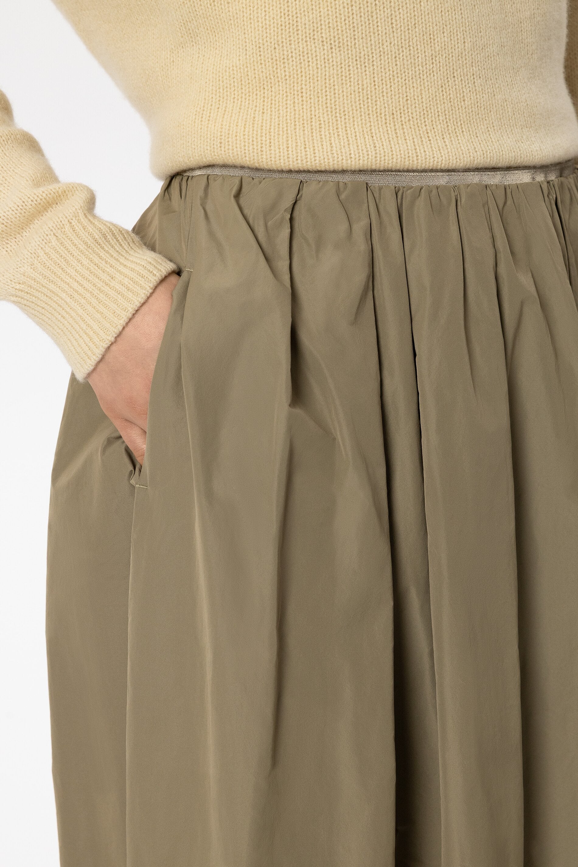 Taft-Rock - salbei - Standard | Model Detail