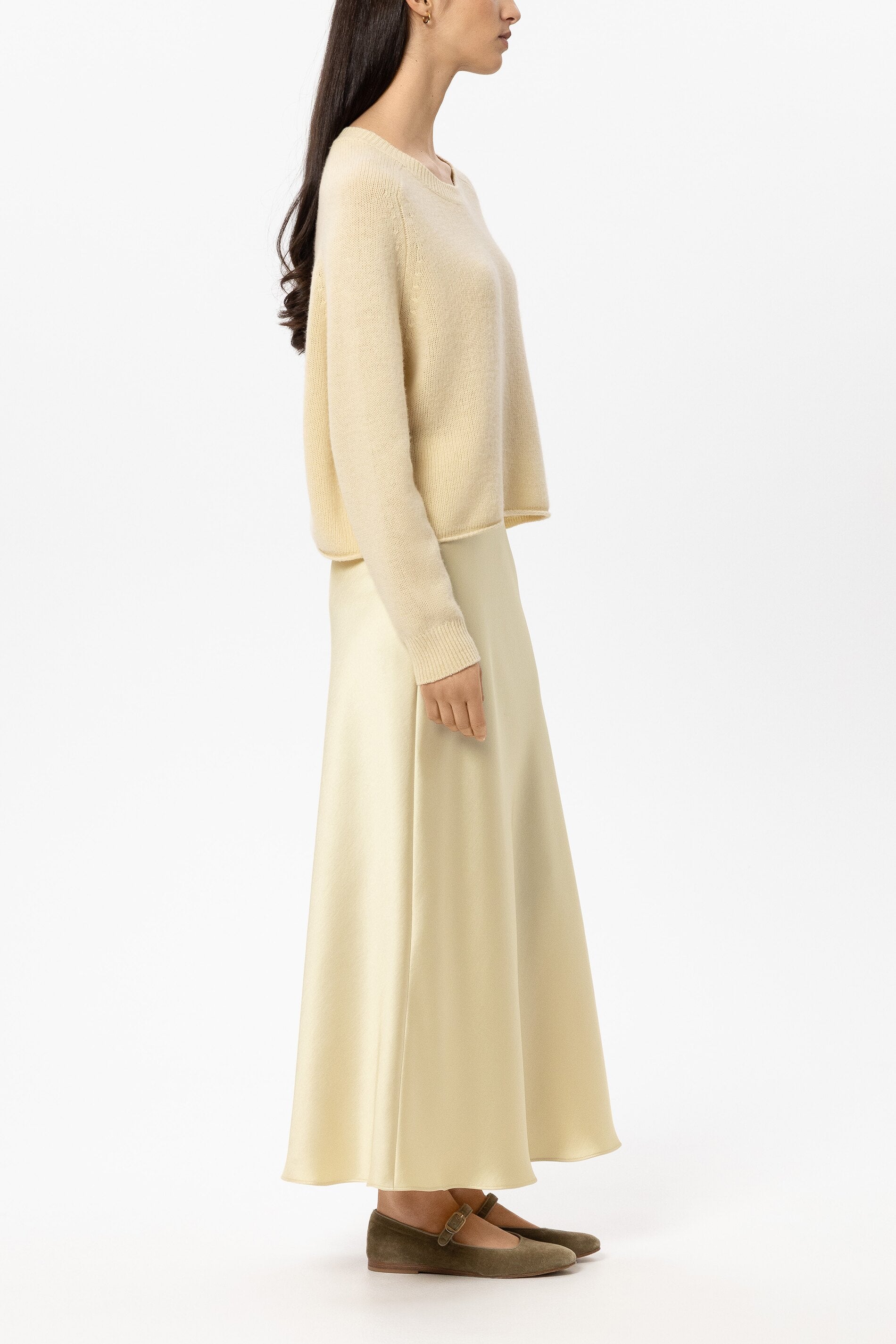 Satin-Rock - butter yellow - Standard | Model Seite