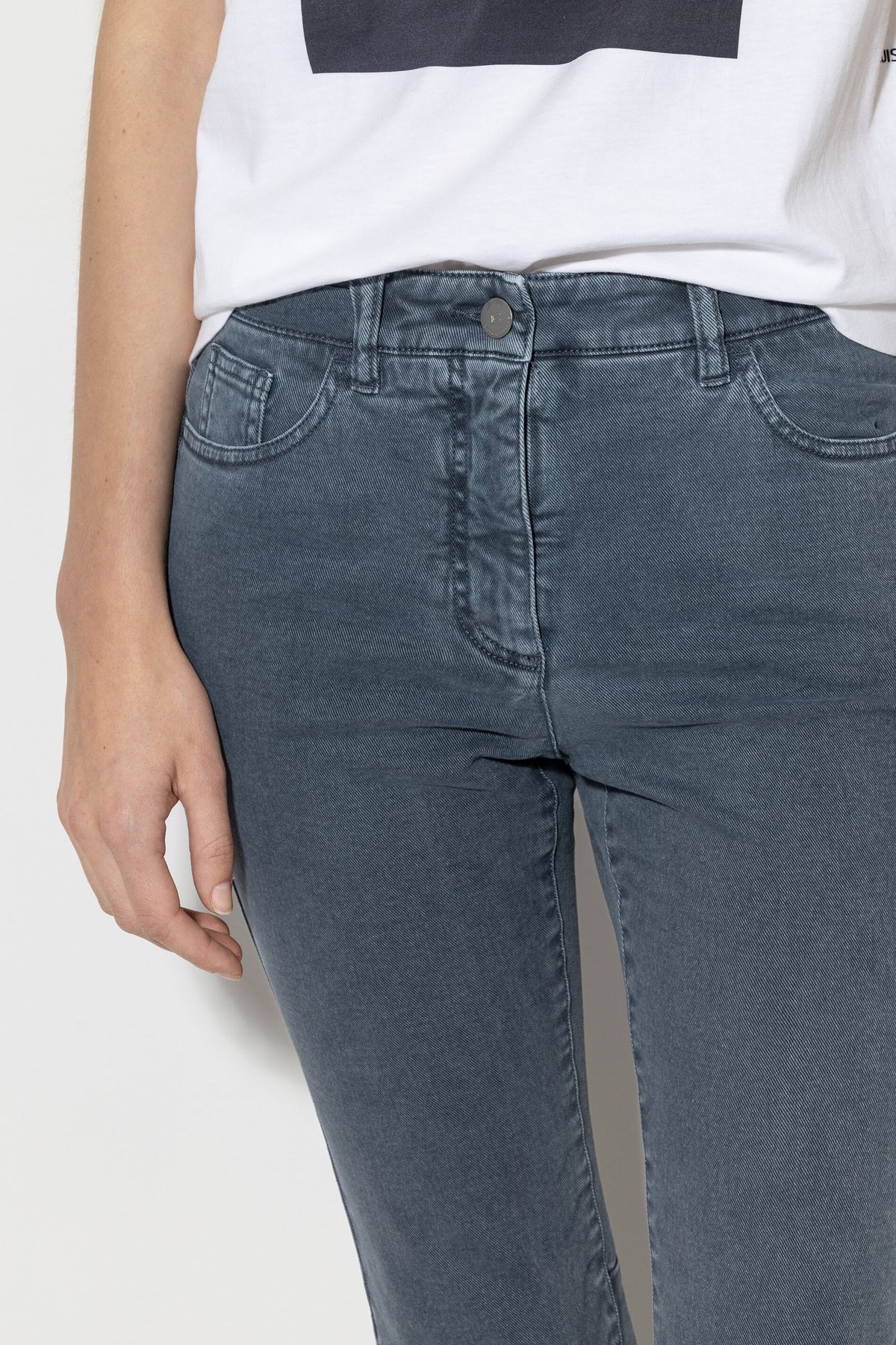 Authentic-Twill-Denim - greyish blue - ohne Motiv | Model Detail