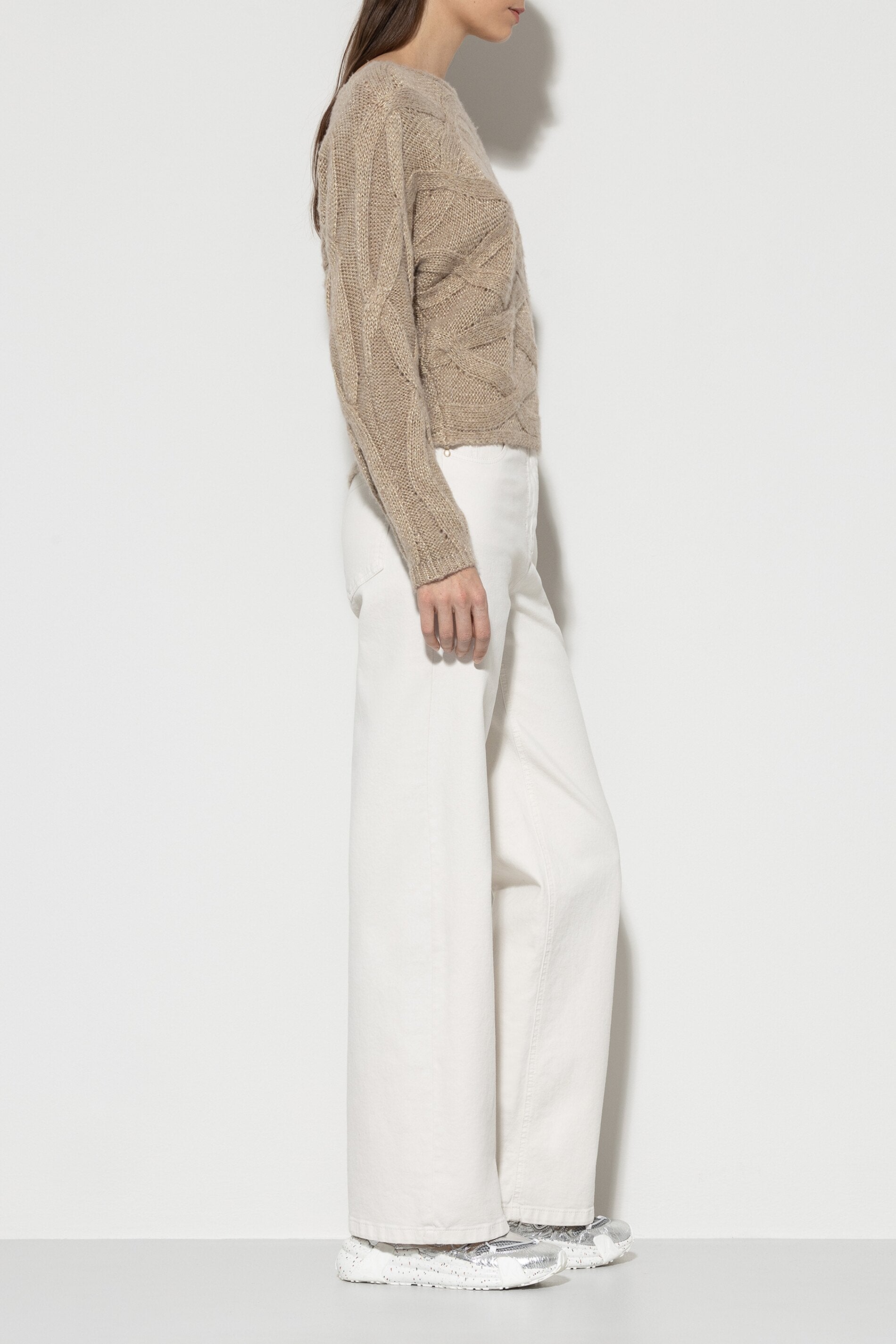 Authentic-Twill-Denim - creme - ohne Motiv | Model Seite