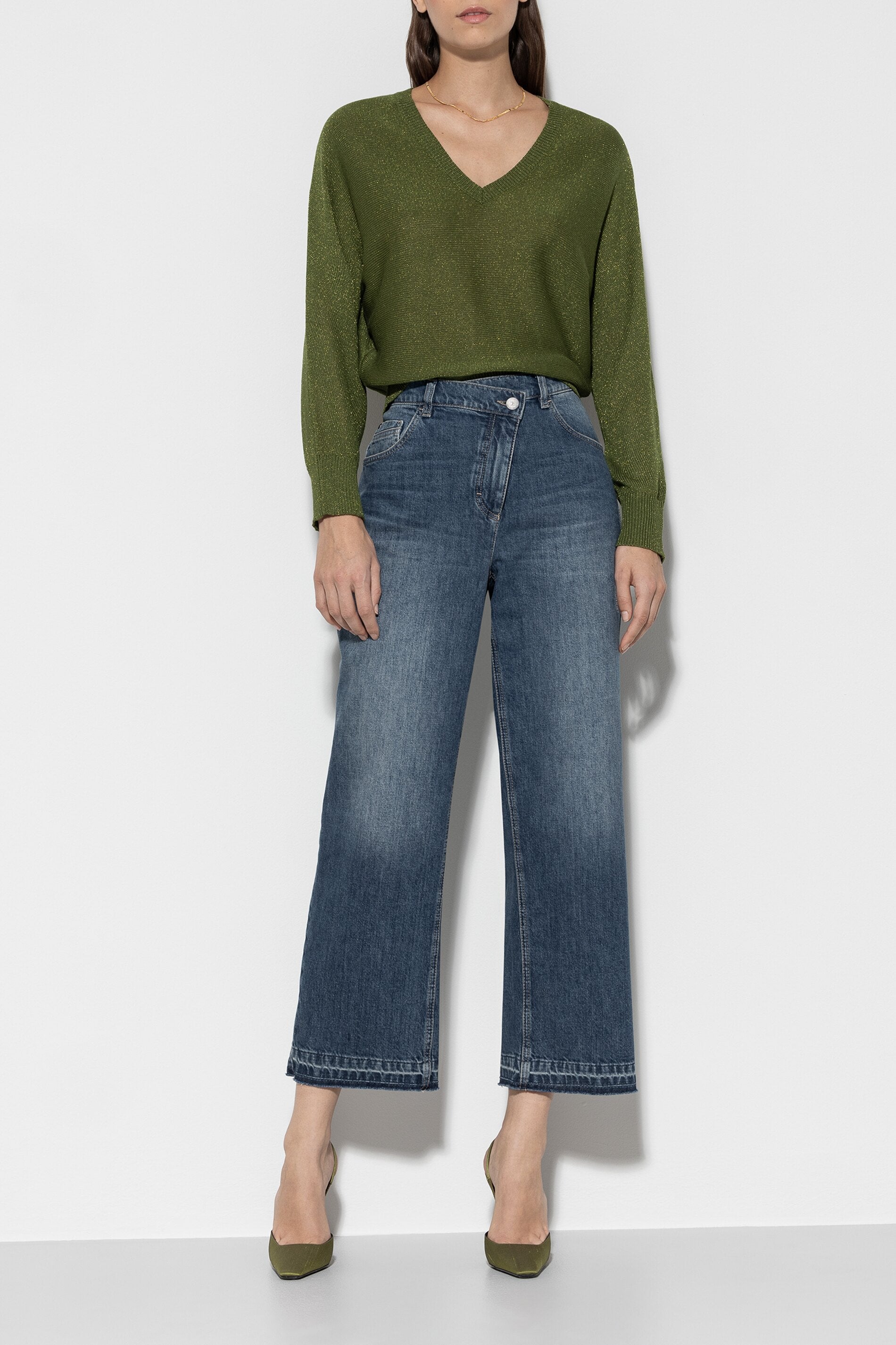 Authentic-Looseleg-Denim - denim blue - Standard | Model Front