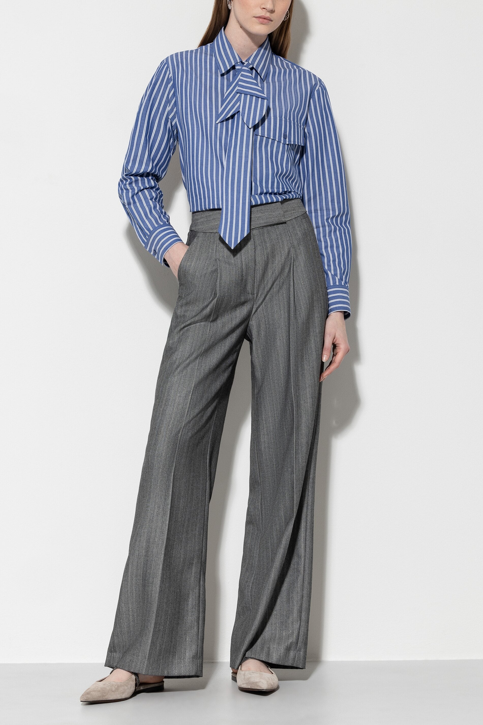 Fischgrat-Wideleg-Pants - taupe - Standard | Model Front