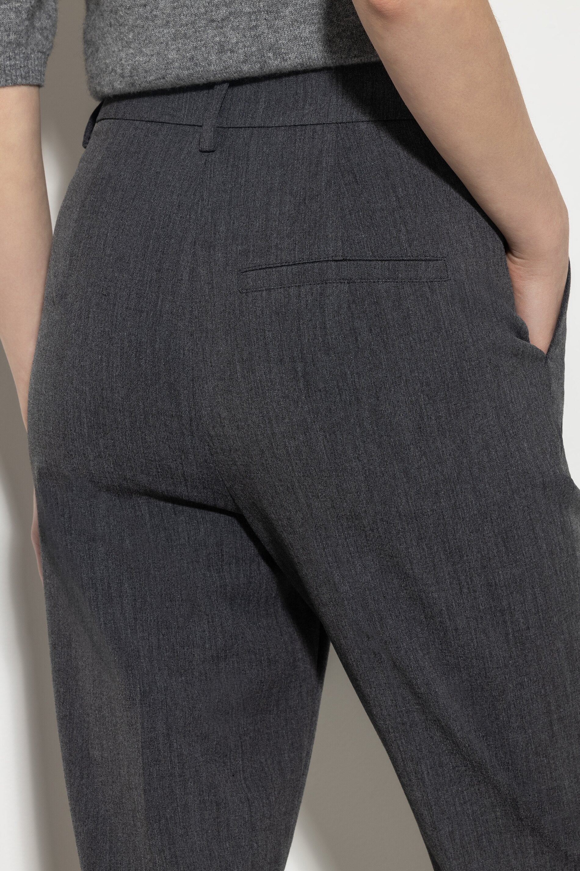 Tapered-Pants aus Kaschmir-Mix - dark grey melange - Standard | Model Detail