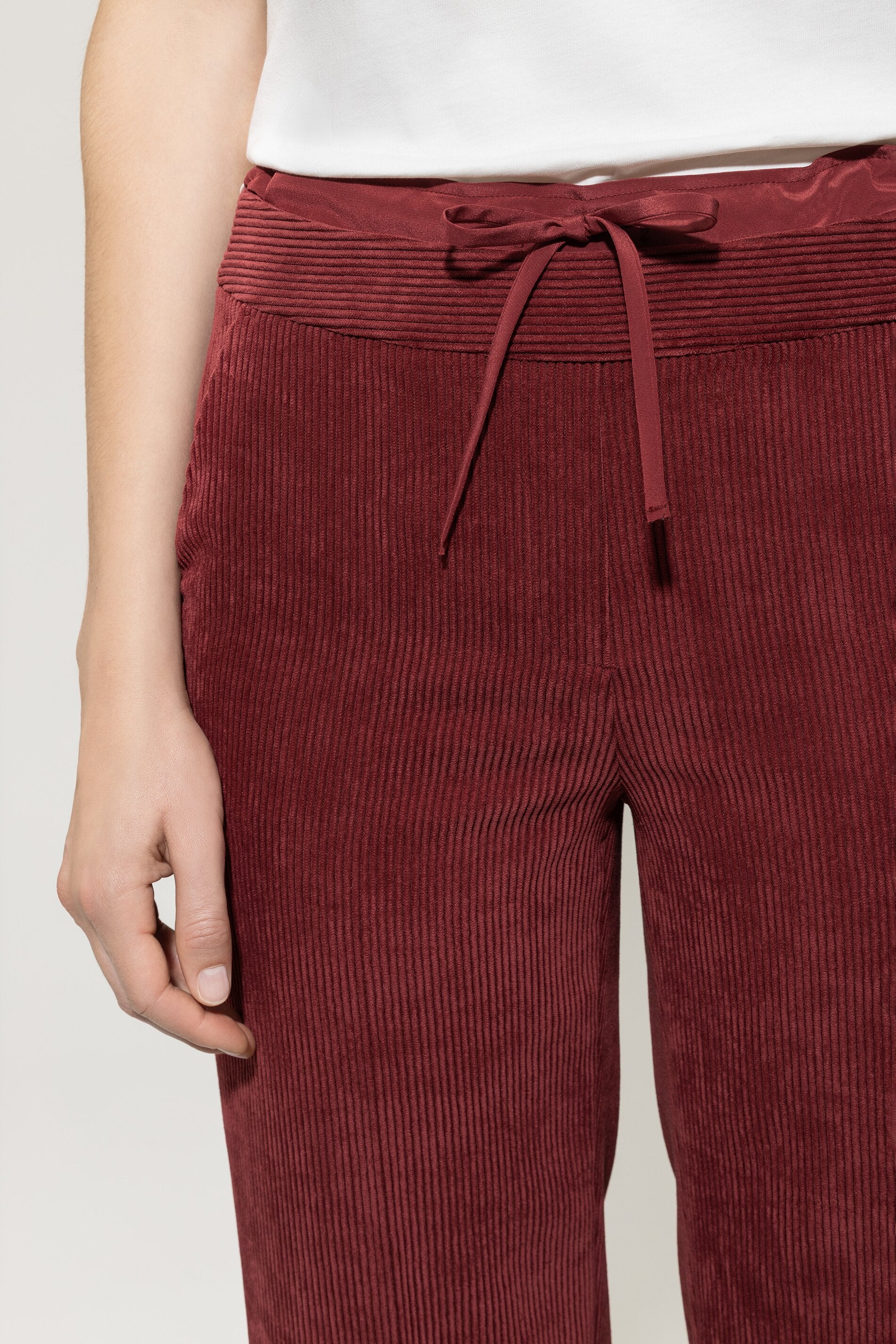Cord-Wideleg-Joggpants - berry red - Standard | Model Detail