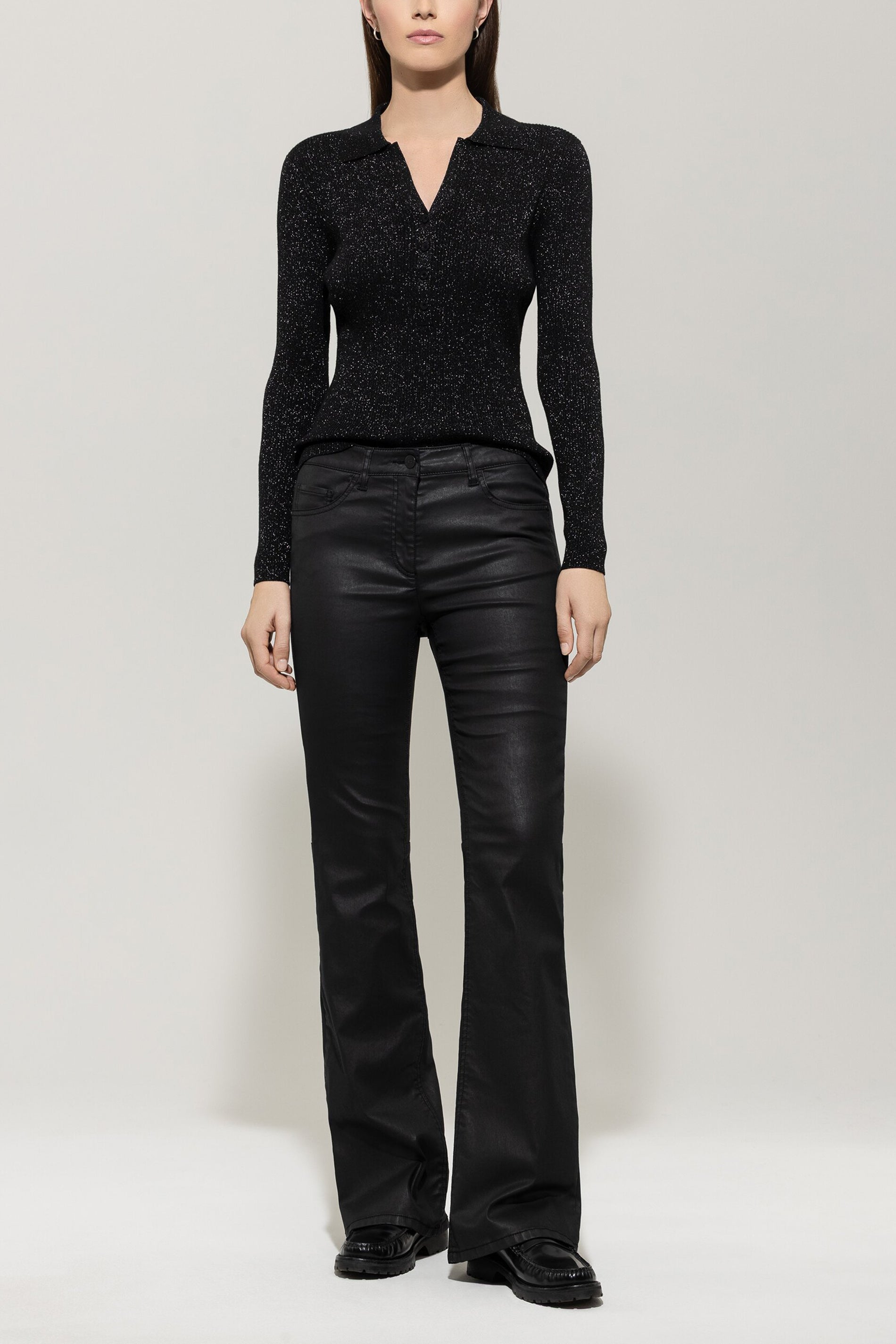Flared-Pants in Leder-Optik - deep black - Standard | Model Front