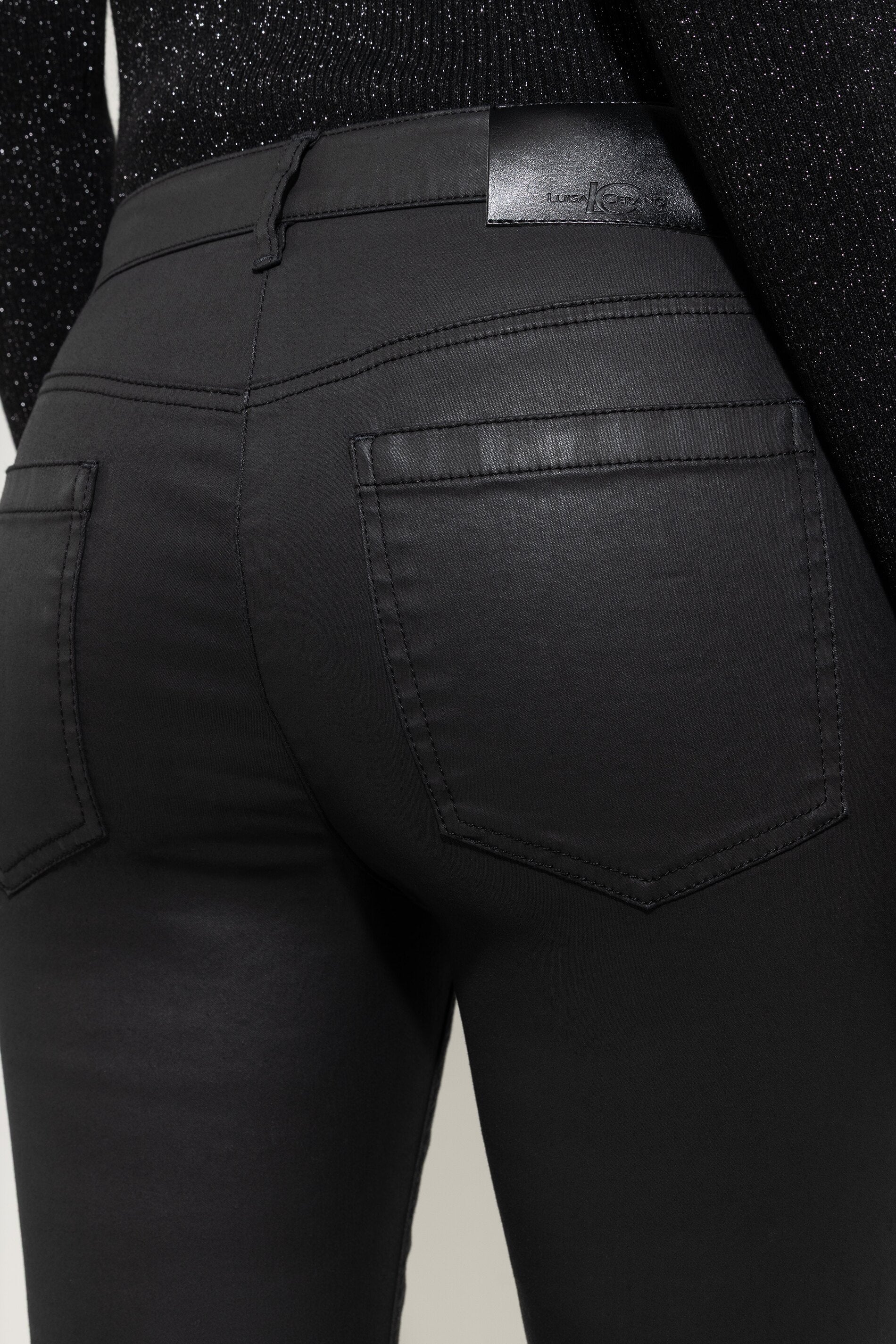 Flared-Pants in Leder-Optik - deep black - Standard | Model Detail