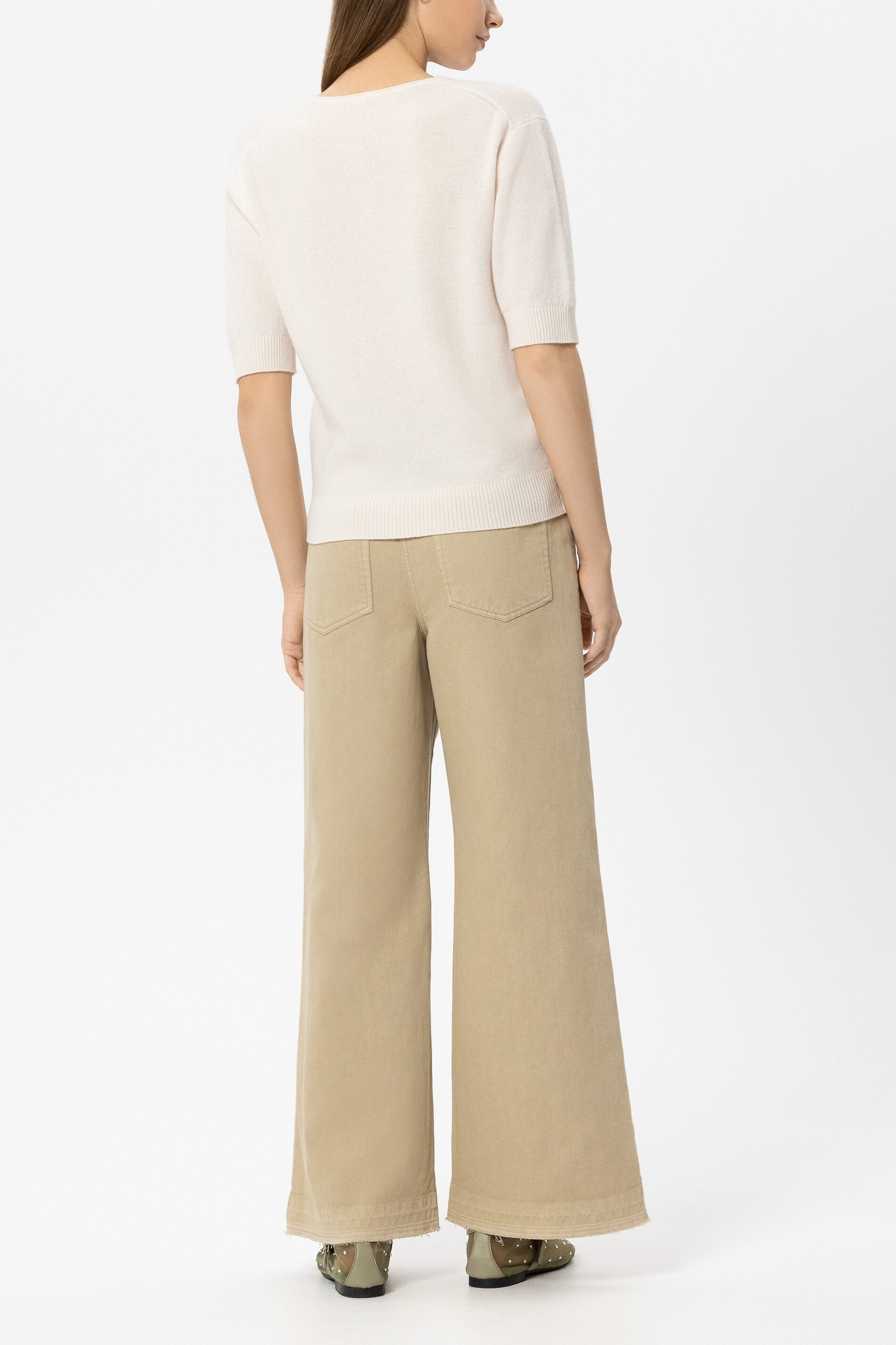 Wideleg-Denim mit Bindegürtel - sand - kurze Version | Model Rück