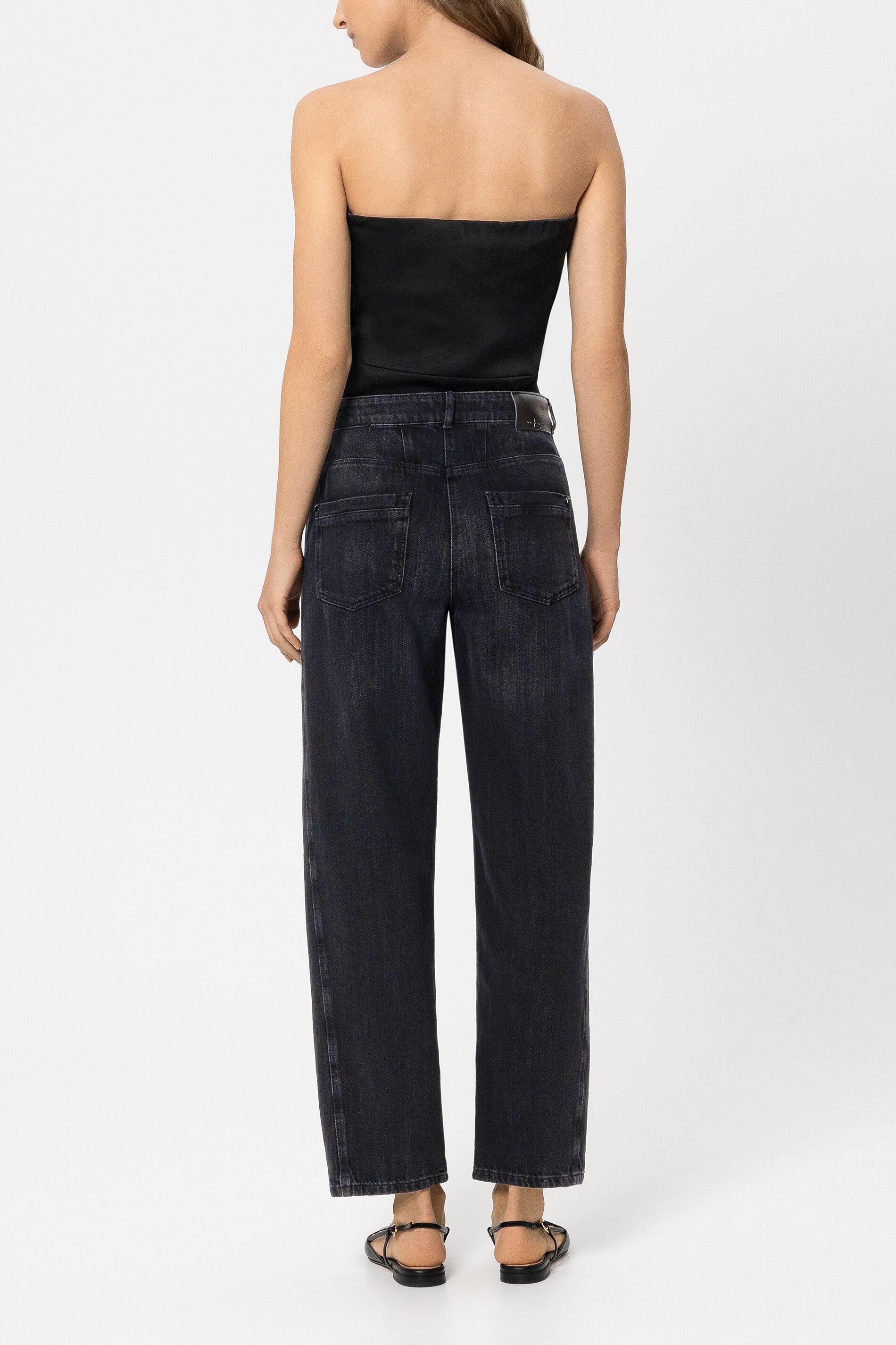 Barrelleg-Black-Denim - black - Standard | Model Rück