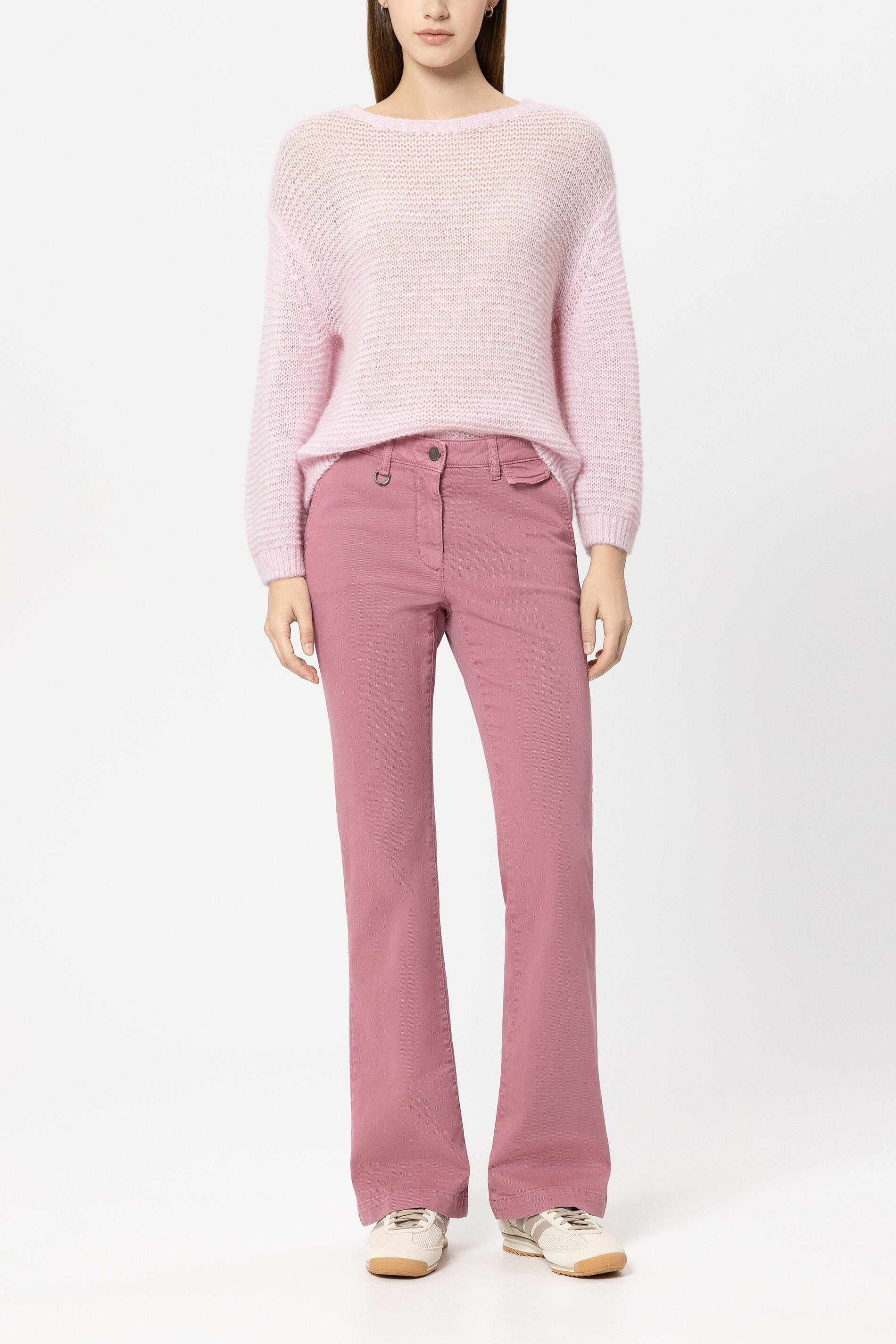 Authentic-Flared-Denim - smoky rose - Standard | Model Front